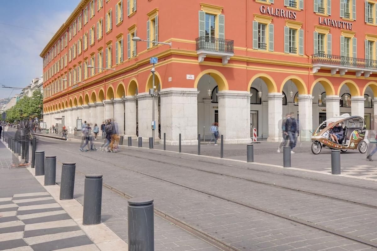 Carre D'or Place Massena - Magnifique Apartment *