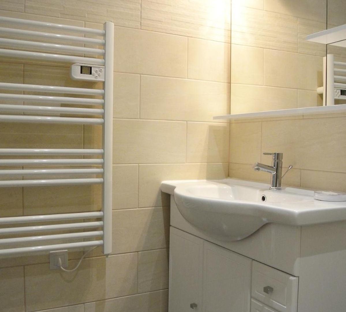 3 Pieces Renove Port De - 150m Du Tramway Apartment *