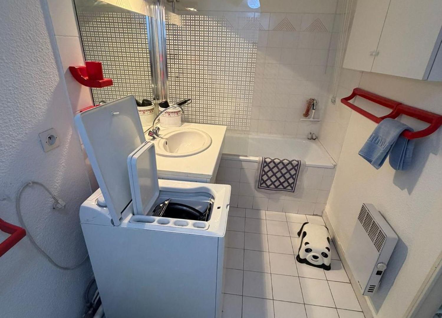 Apartment Proche Avec Parking Prive