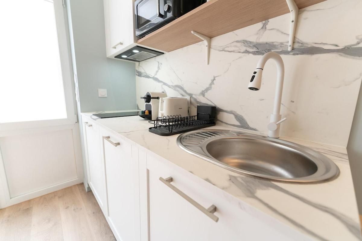 Mediterraneen Avec Balneo Apartment *