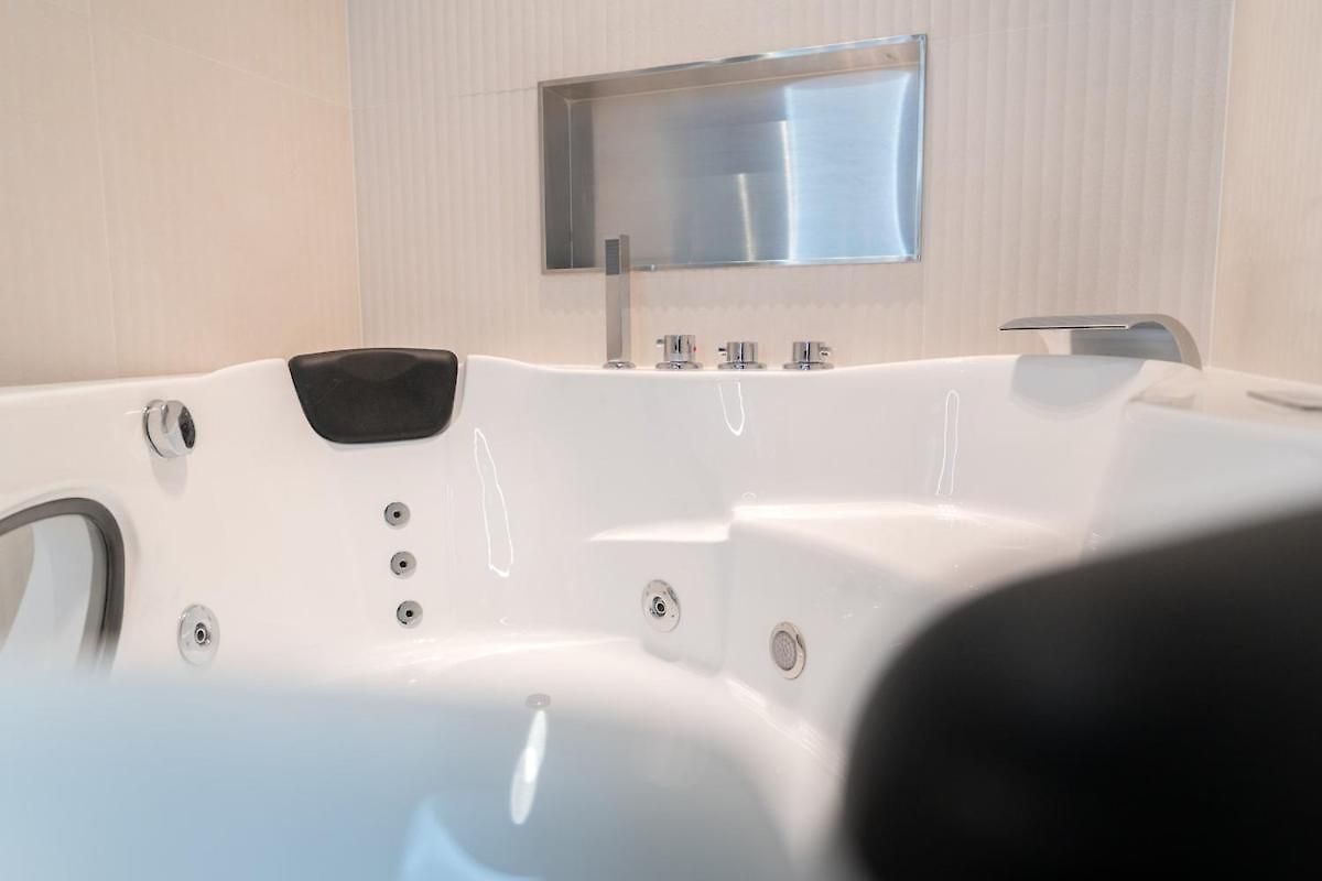 Ambiance Avec Balneo Apartment