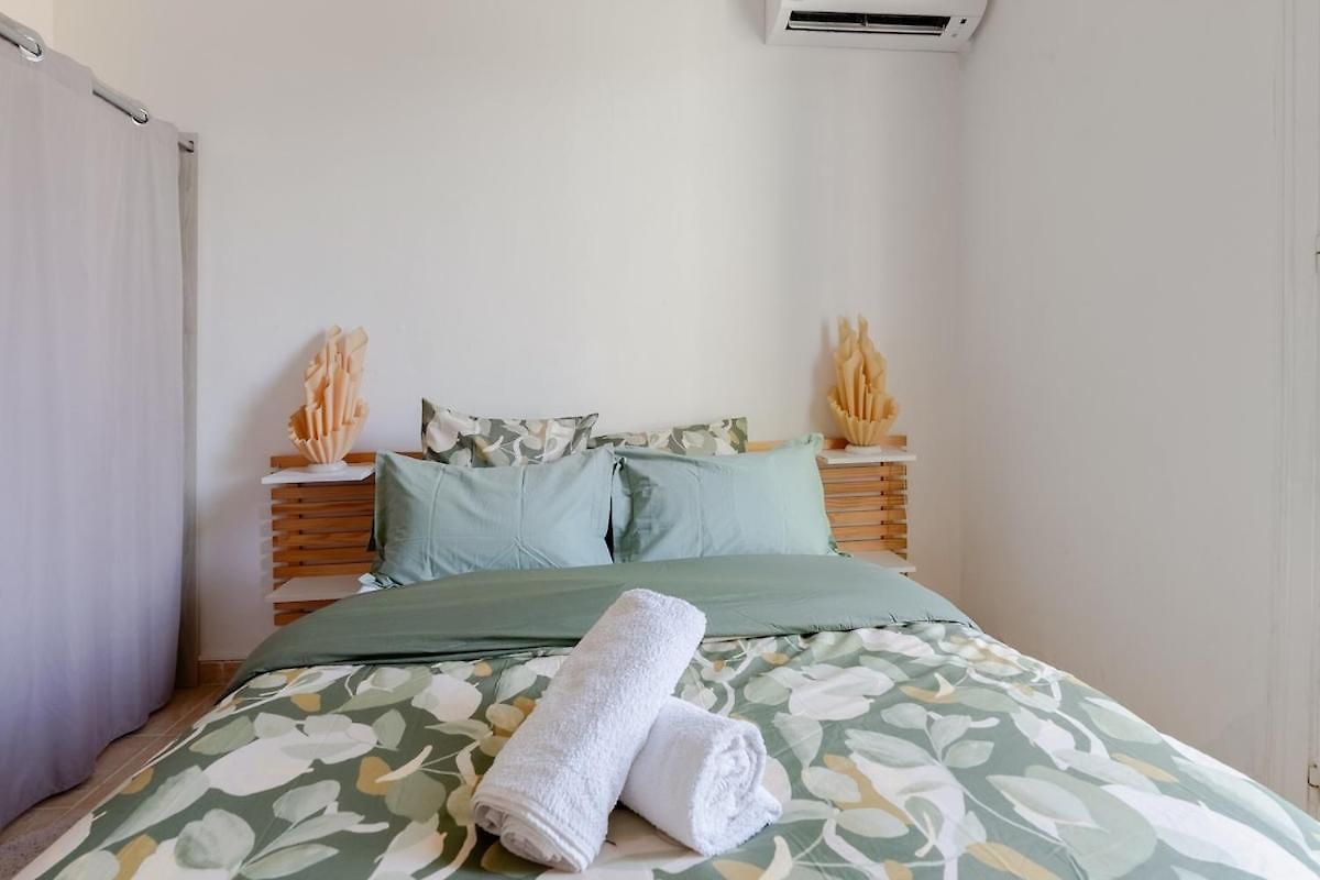 Apartment Charming House With Sea View In