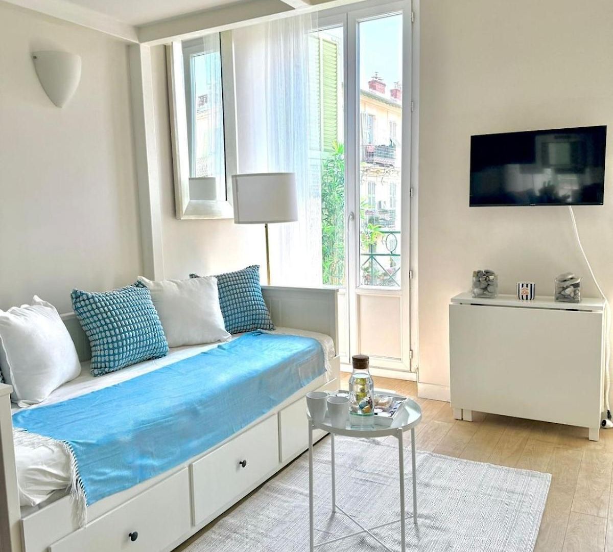Heart Of - Mezzanine Loft & Sunny Balcony Nice