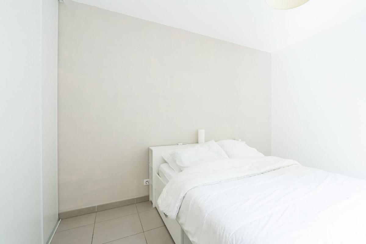 La Rive Ouest Apartment *