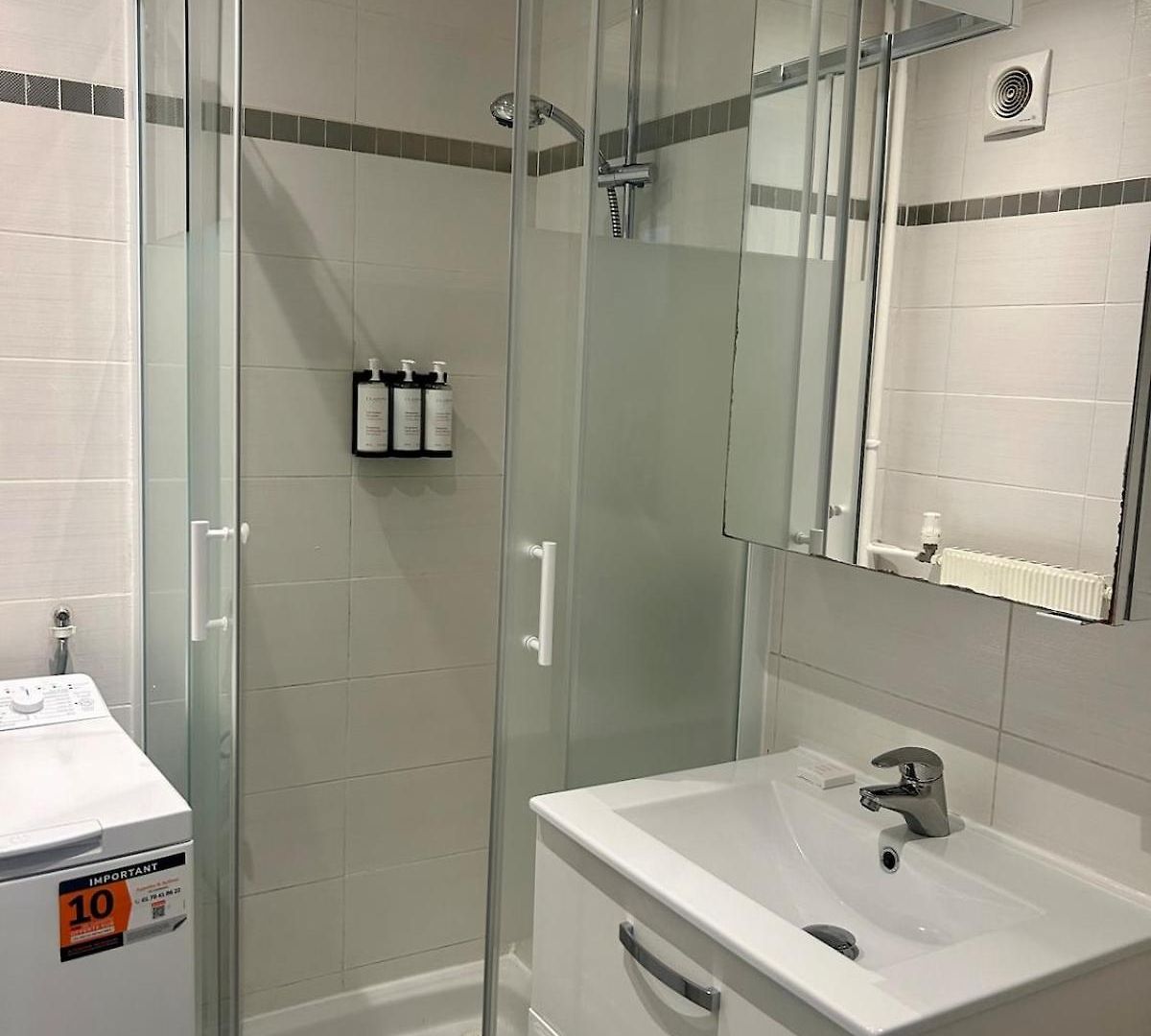 Joli T3 Proche Mer,climatise,parking Prive, Wifi Apartment Nice