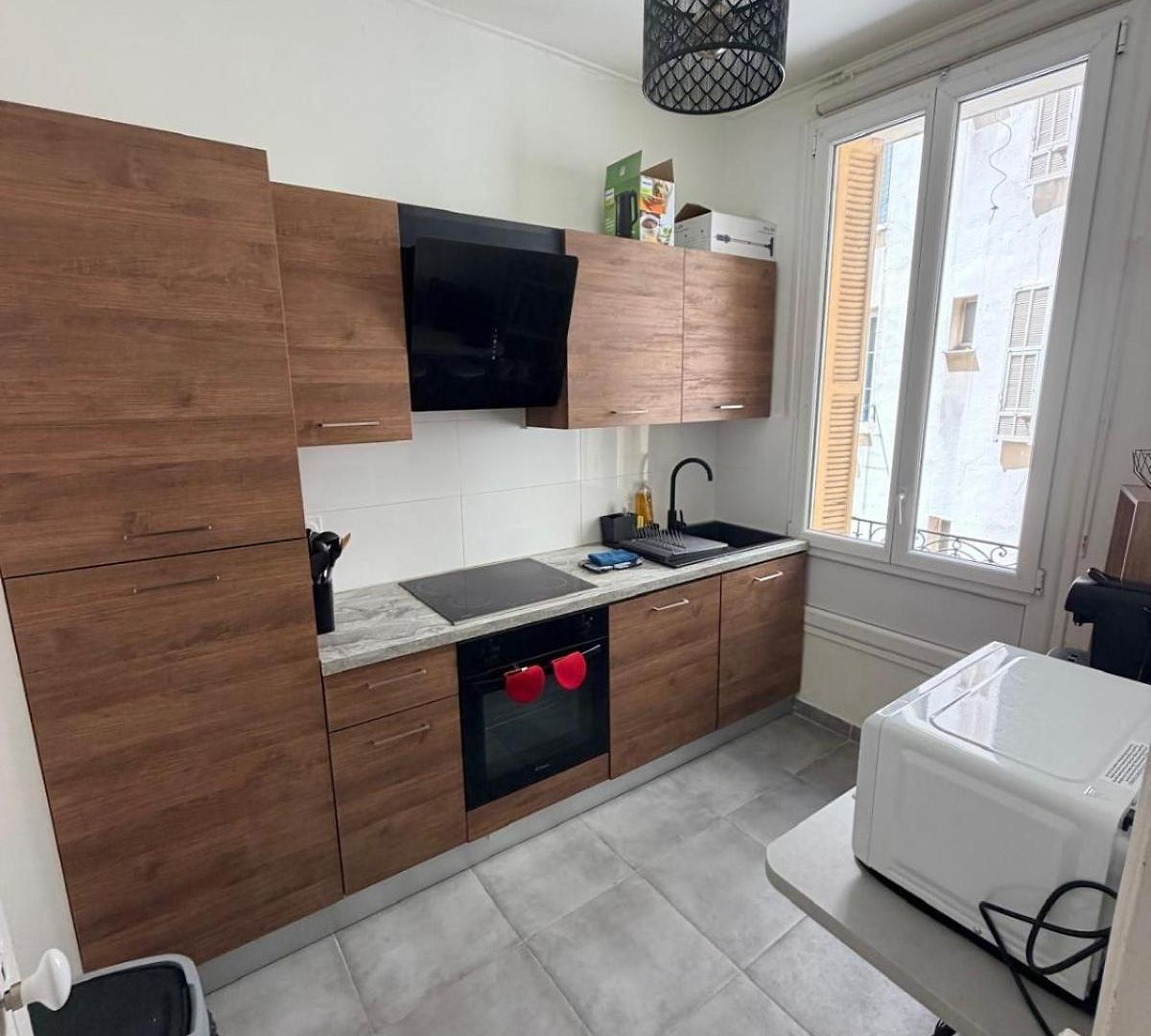 Pauline Fshh Apartment