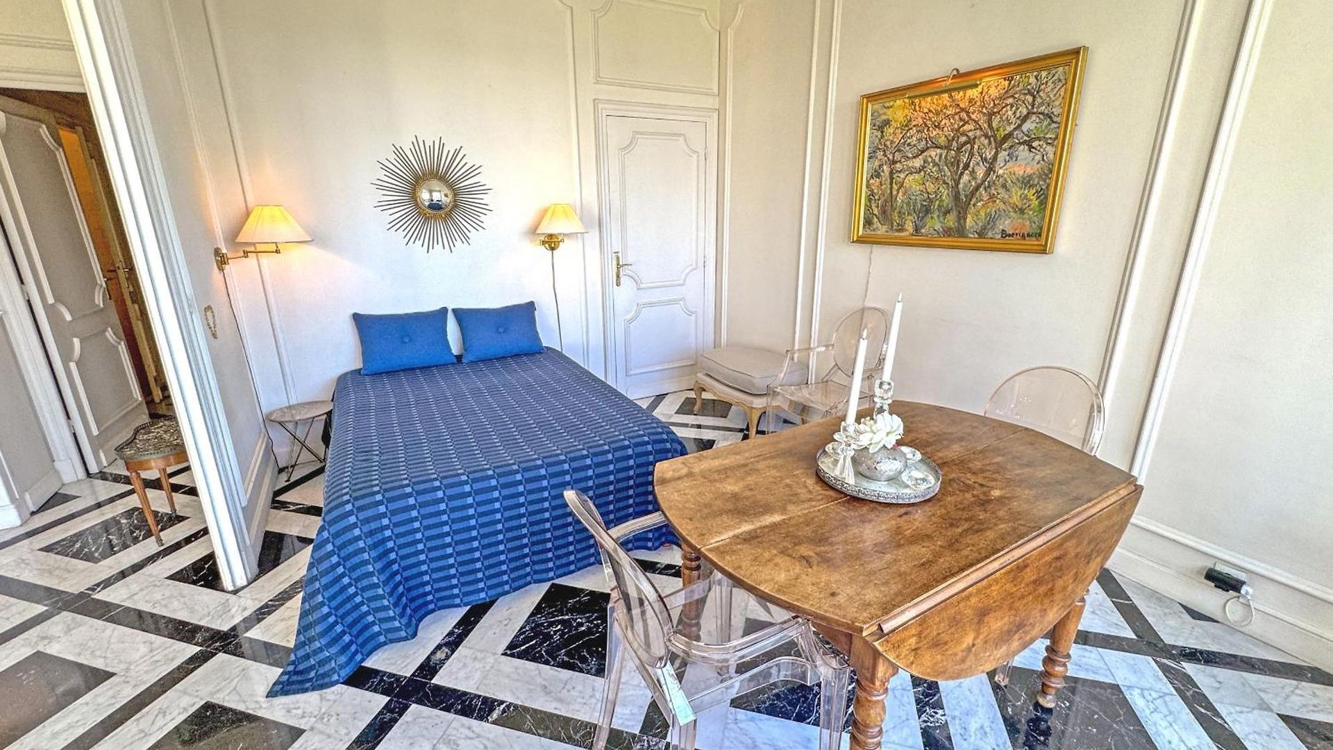 Rare Seafront Garden On Promenade Apartment Nice