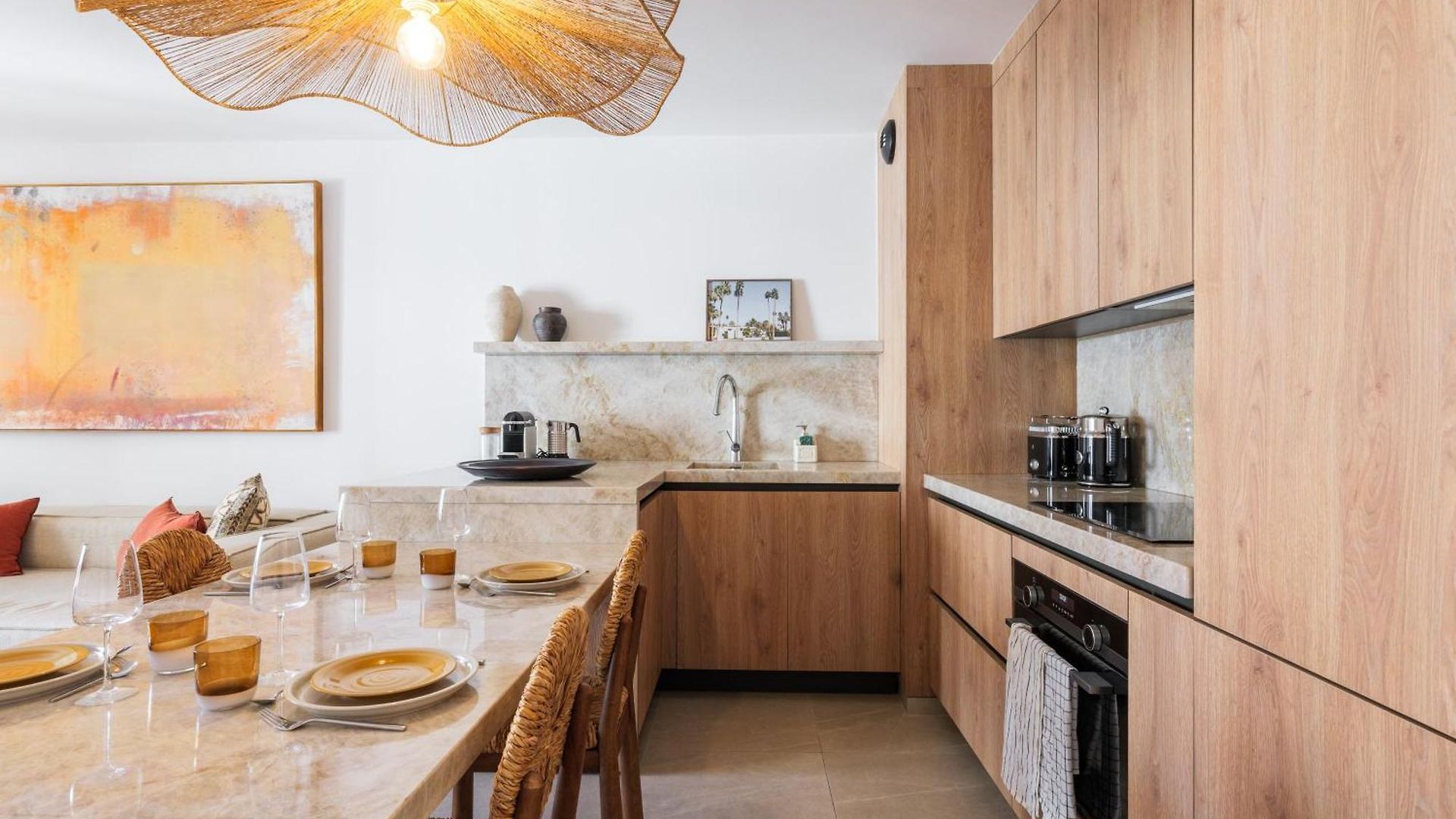 Spacious With Terrace And Parking Apartment Nice