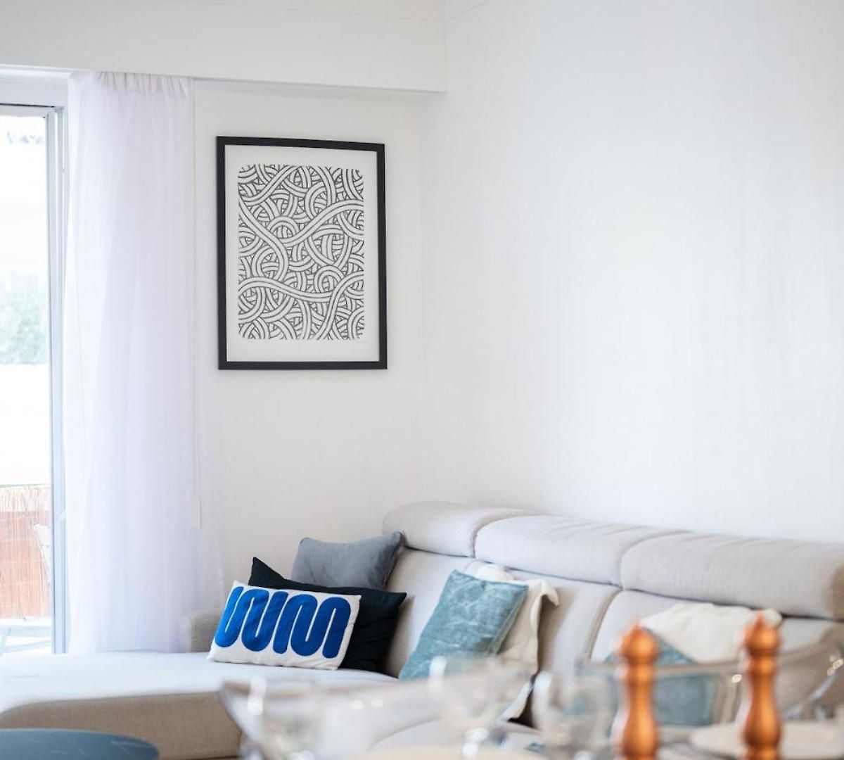 Apartment 110 M2 Family, 3 Bedrooms Ac And Terrace 8 Min Away