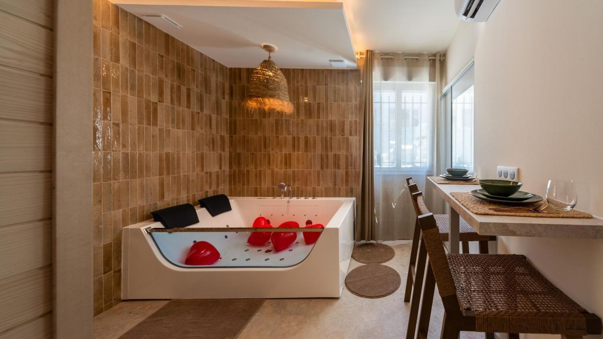 Bali Evasion - Jacuzzi & Sauna Privatif A *