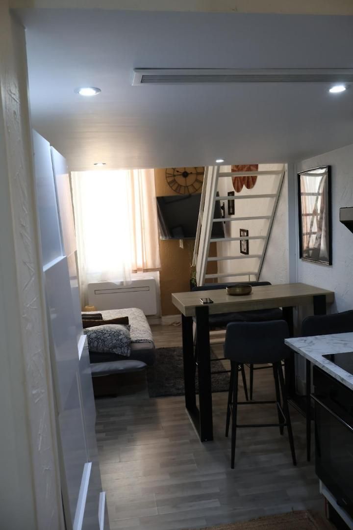 Comfy In Old Town With Mezzanine - Place Garibaldi, Nice