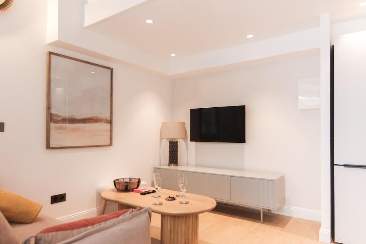 Loft 4 - Center - 2-room Mezzanine * Nice