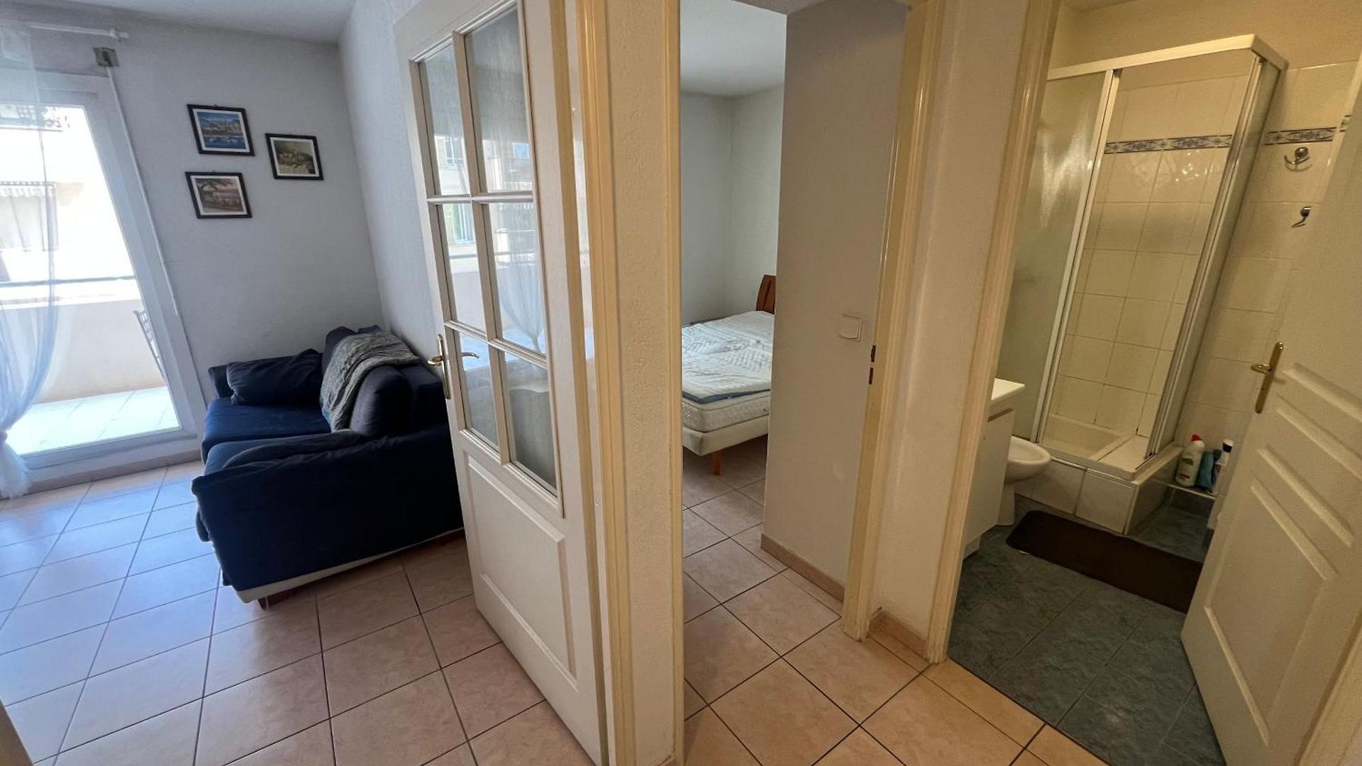 Sunny Centre Apartment