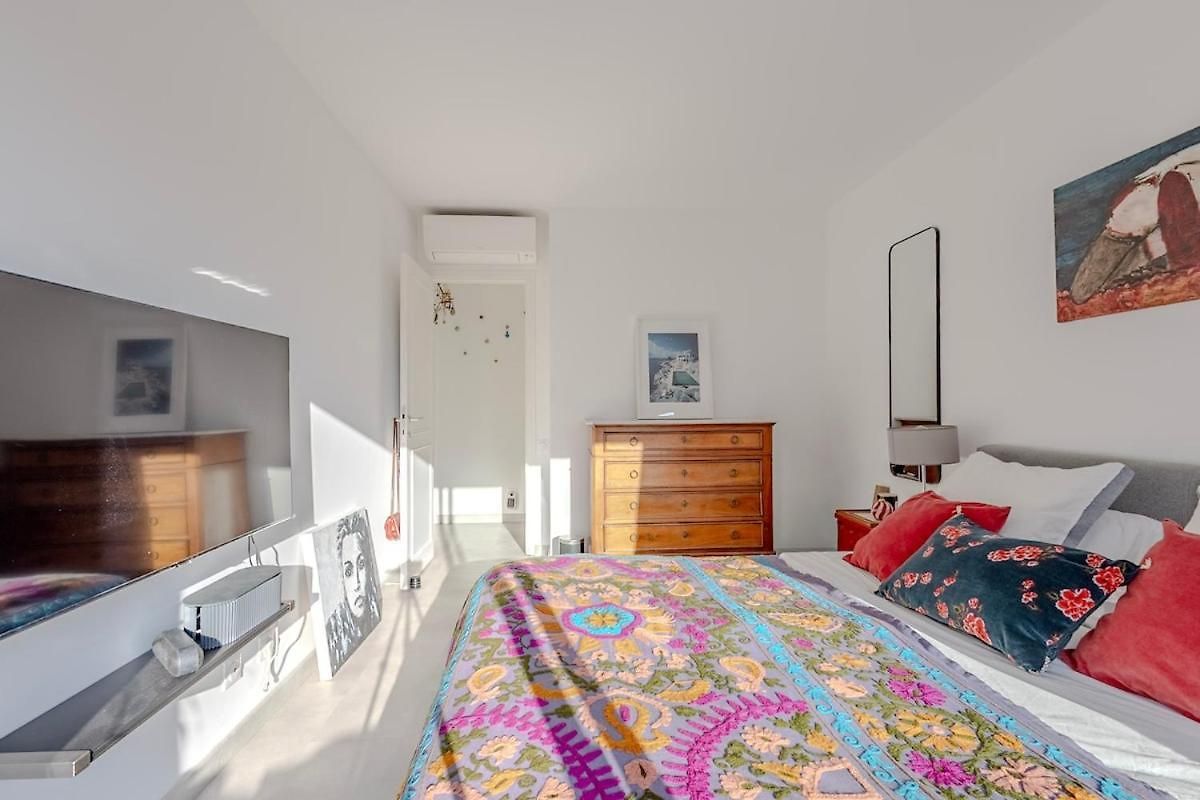 Apartment Stunning Sea View 2 Bedroom In *