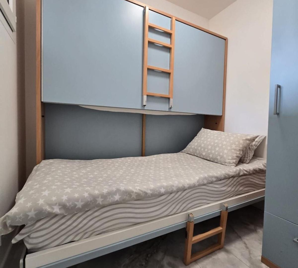 Apartment Cozy Seaside With Private Parking