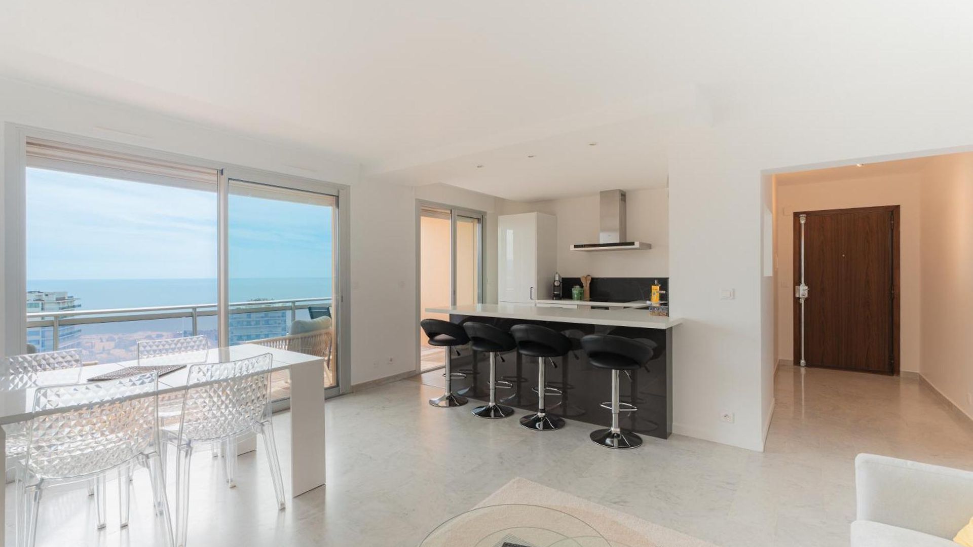 Wonderful View - 2br Fabron - Parking Apartment Nice