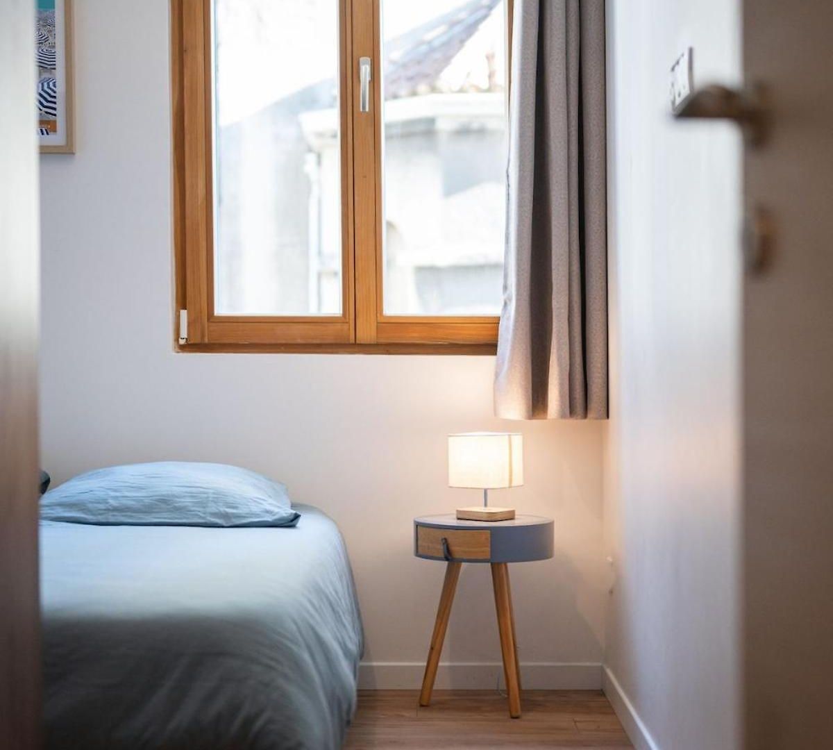 Apartment Charming 2 Rooms, Sleeps 4 Center