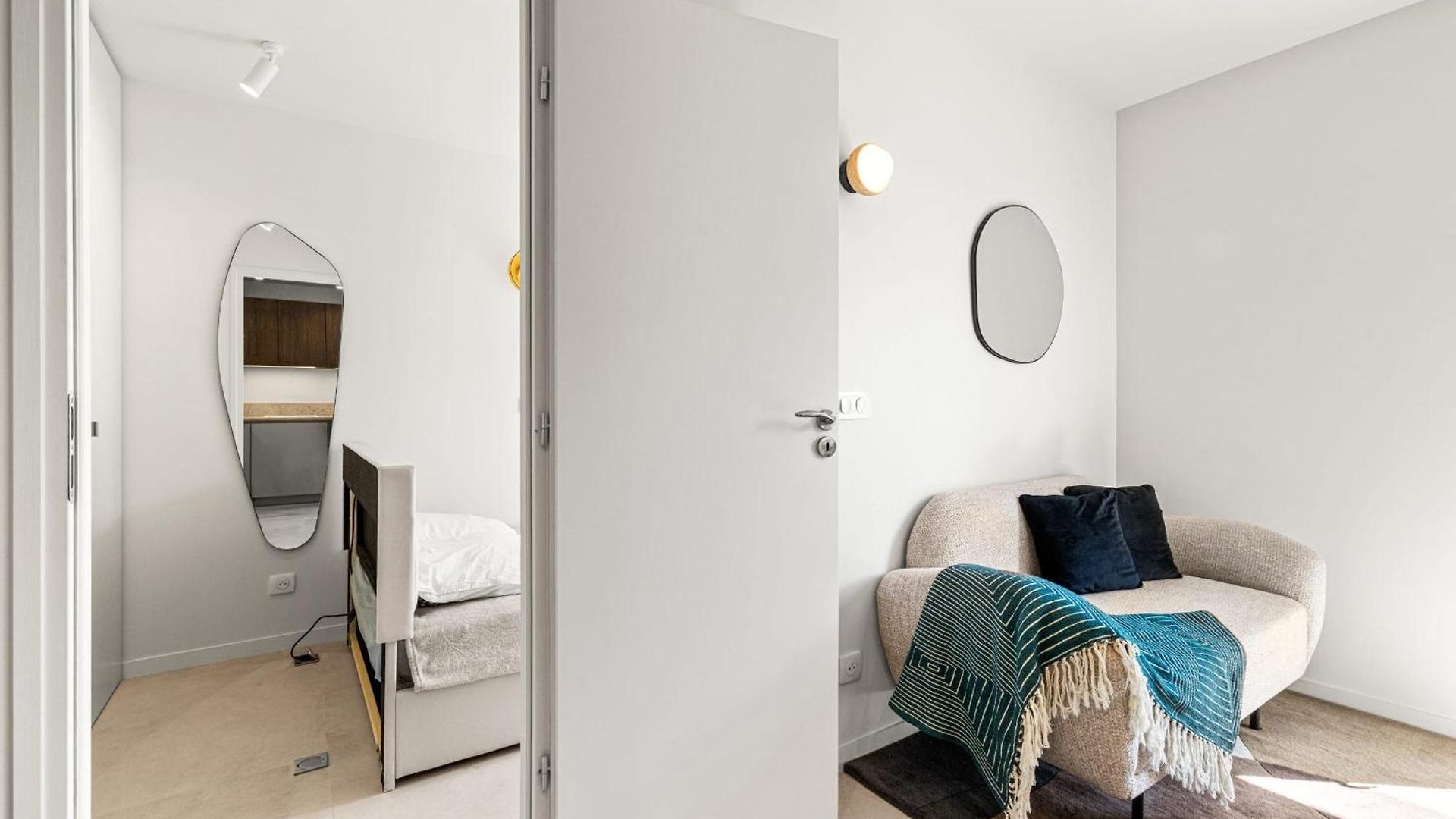 Apartment Carabacel - One Ac And Balcony *