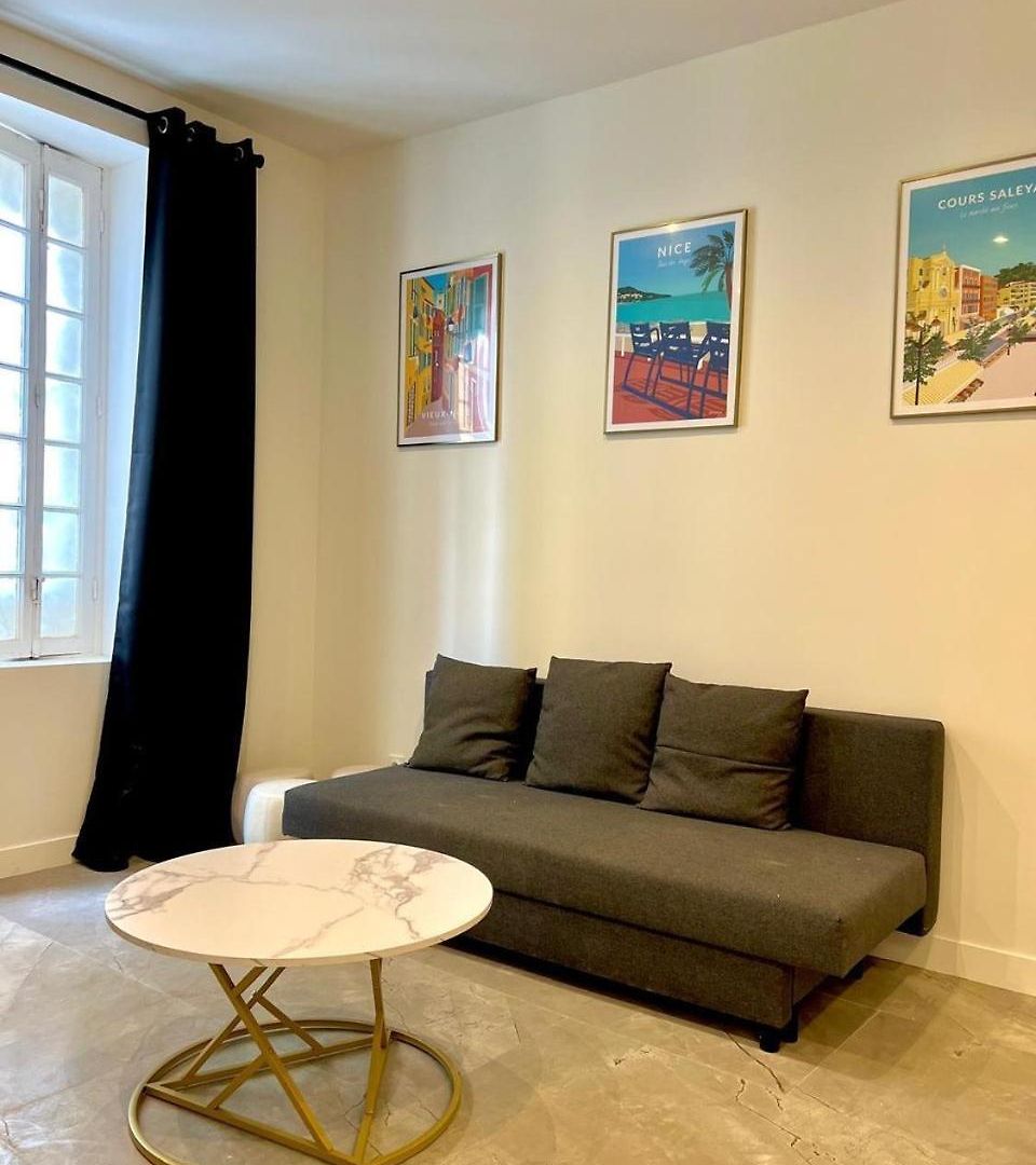 Joli Appartement Avec Jardin, 2 Chambres, Centre Ville De Nice Apartment