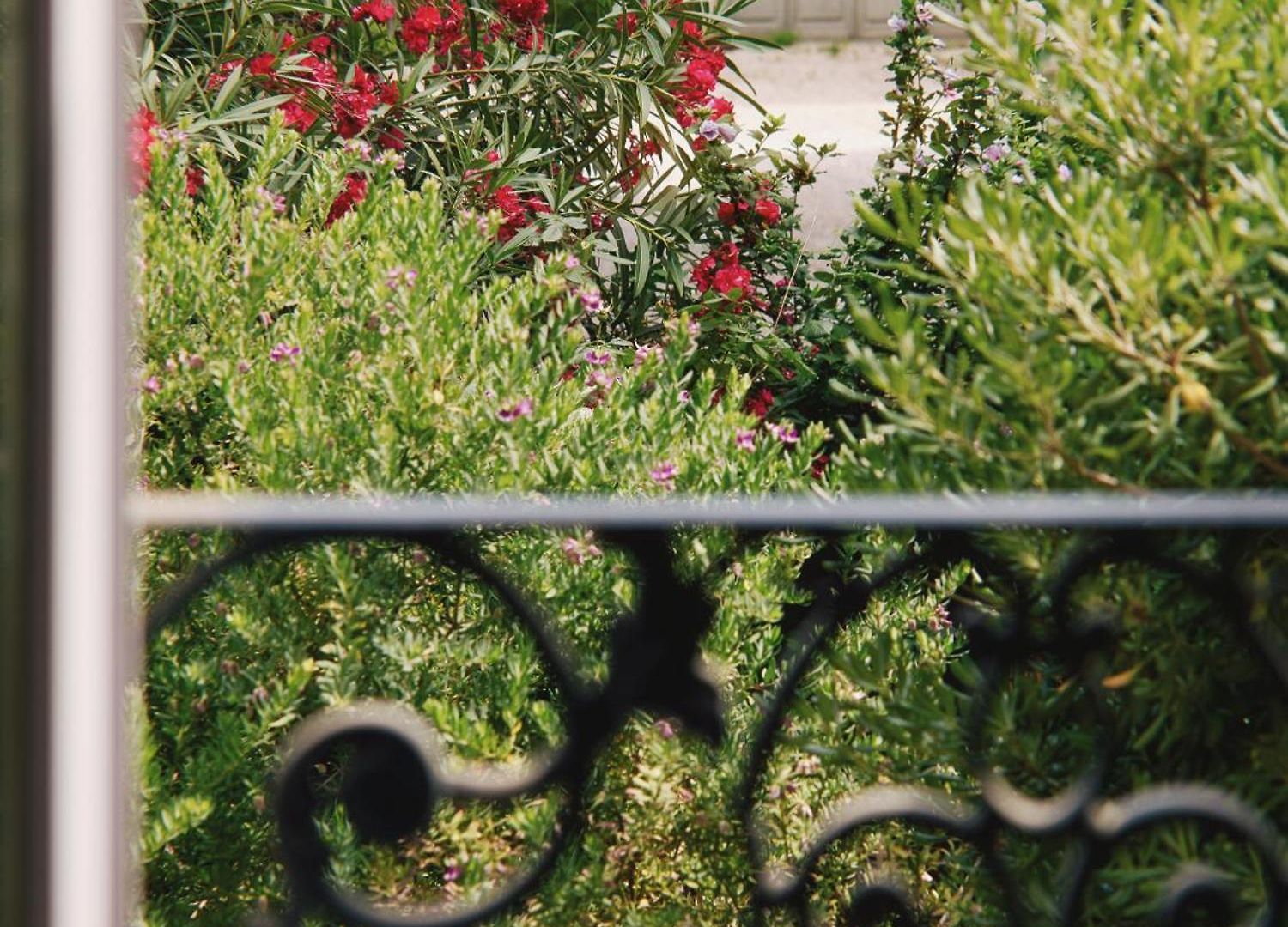 Apartment T1 - Cocon Dore Et Jardin Secret, Liberation *