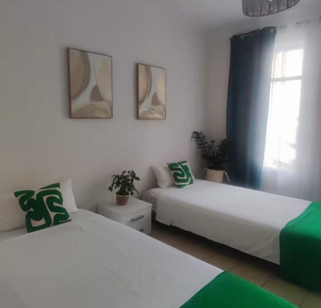 Elegant A Nice, A 10 Min Apartment
