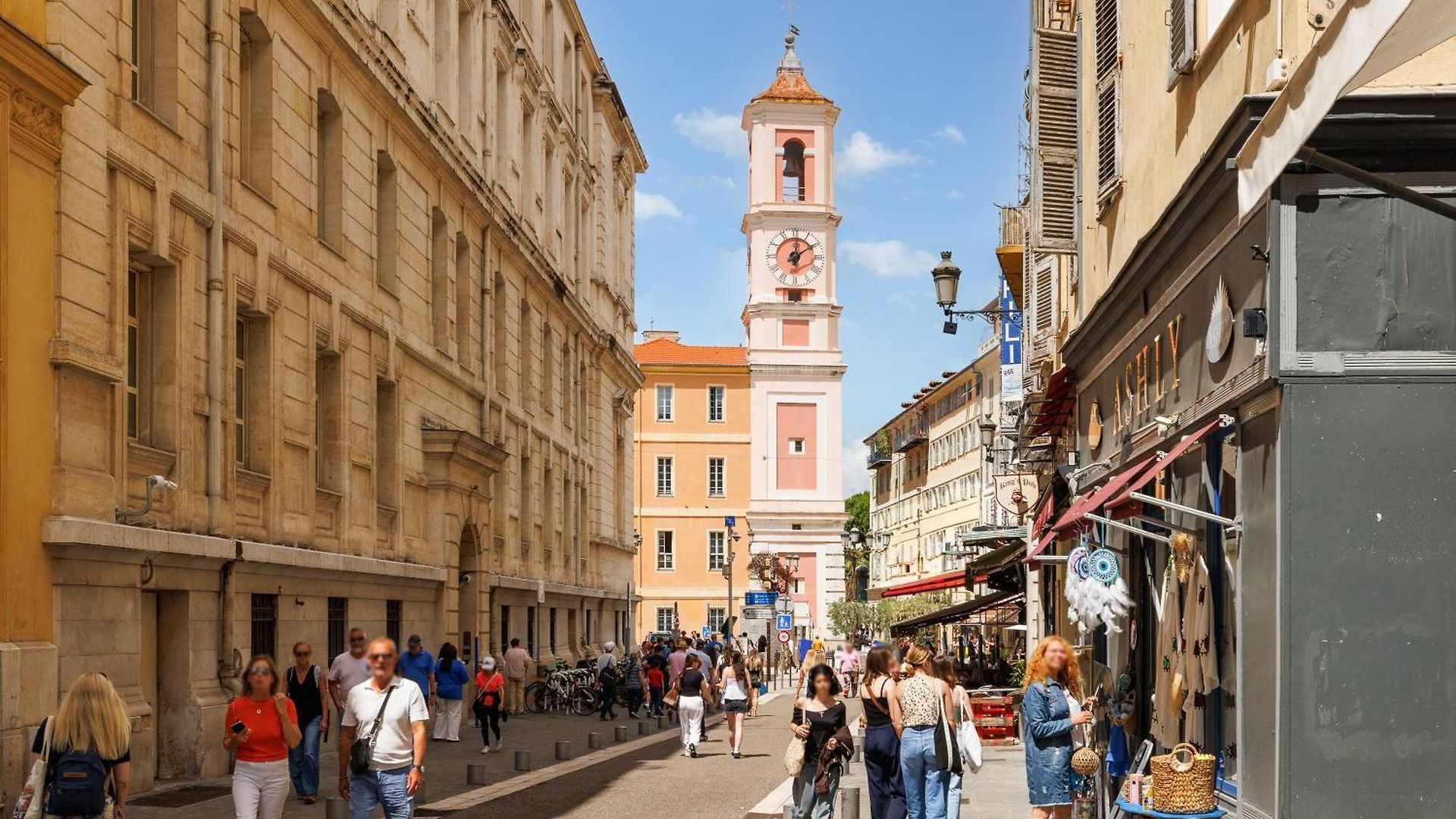 Renting - St Vincent - Floor Luxury Old Town Air-conditioned *
