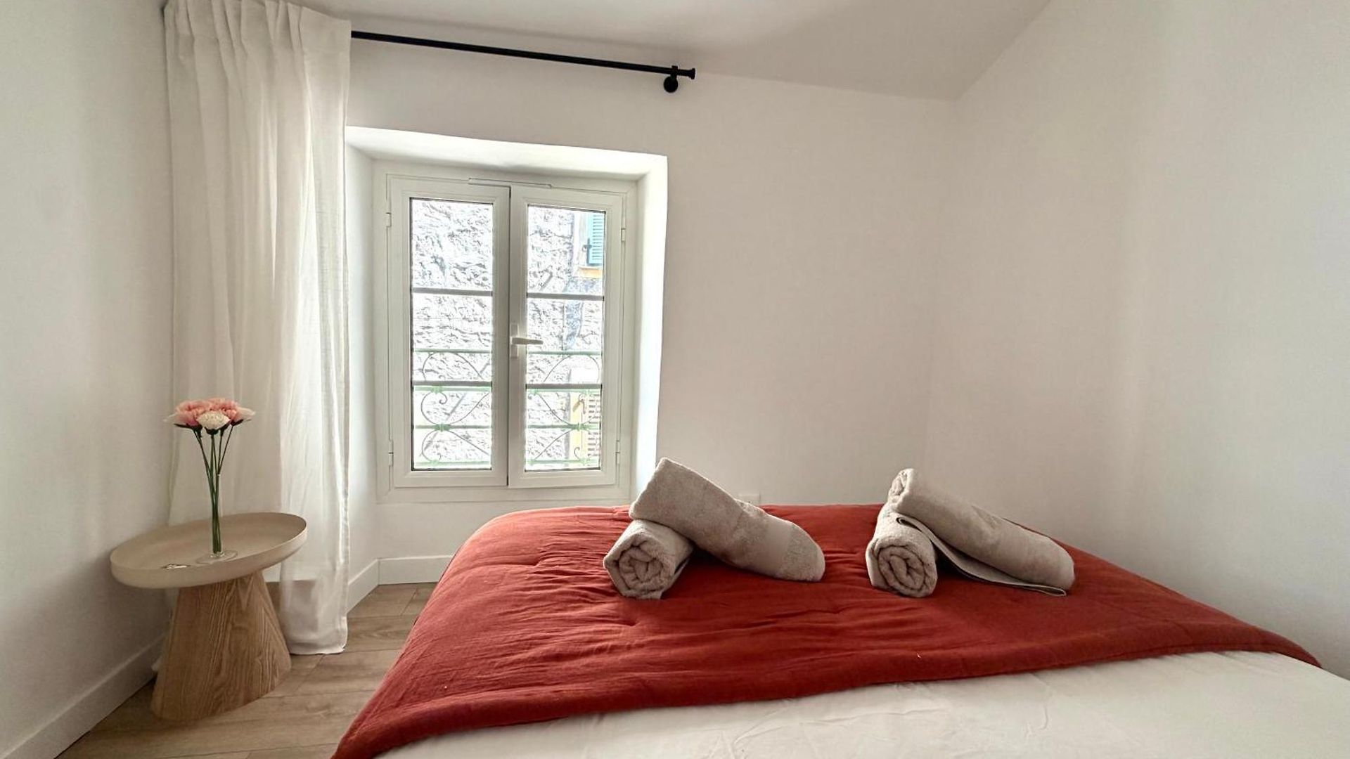 Napoleon Apartment *
