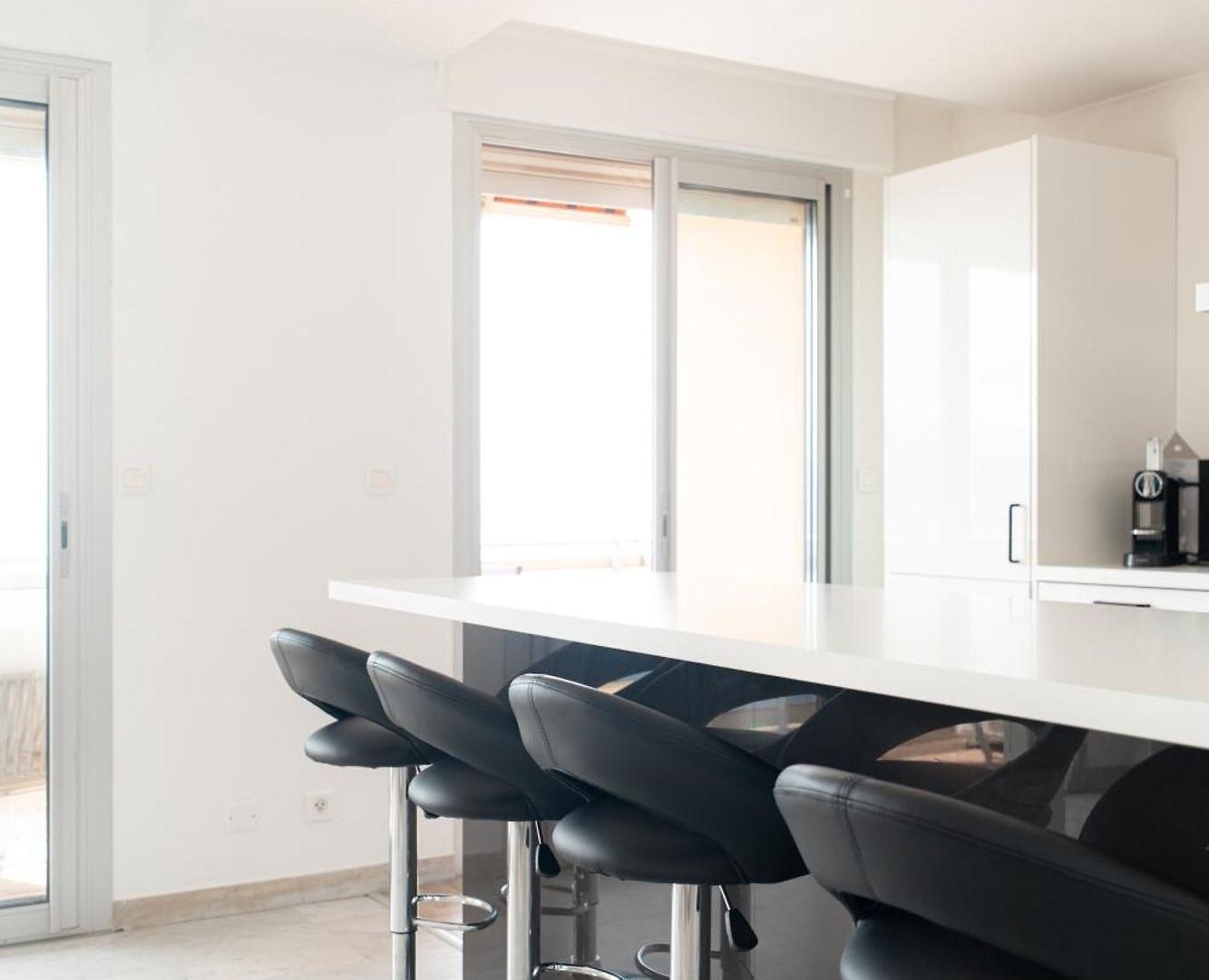 Apartment Wonderful View - 2br Fabron - Parking Nice