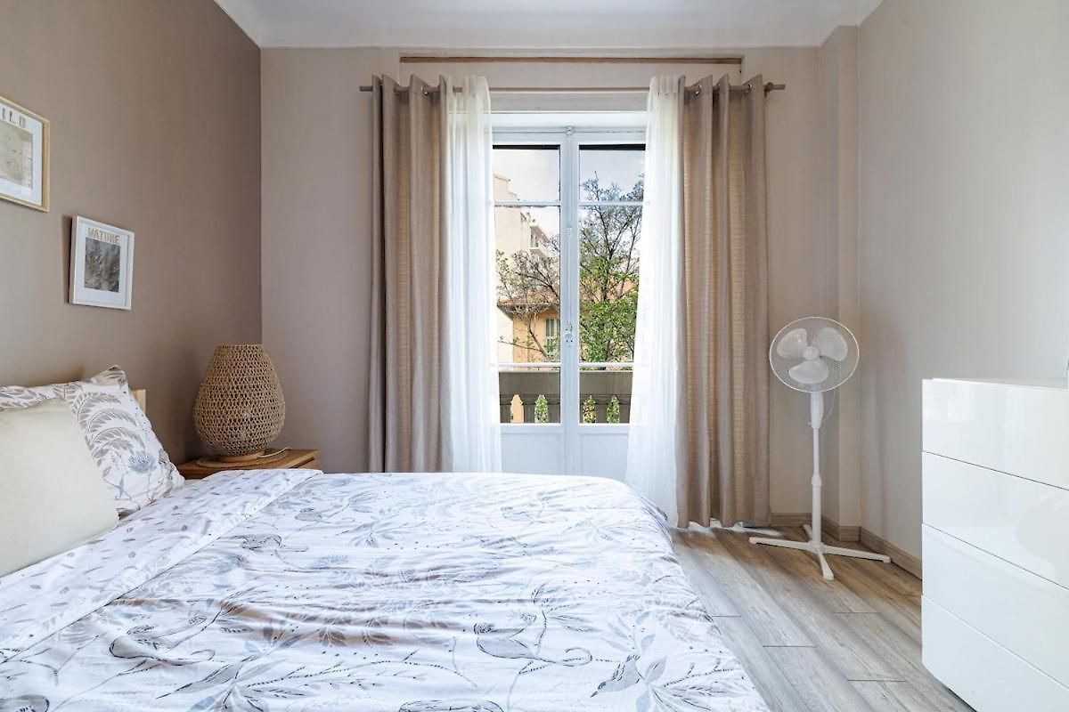 Apartment T2 Avec Balcon *