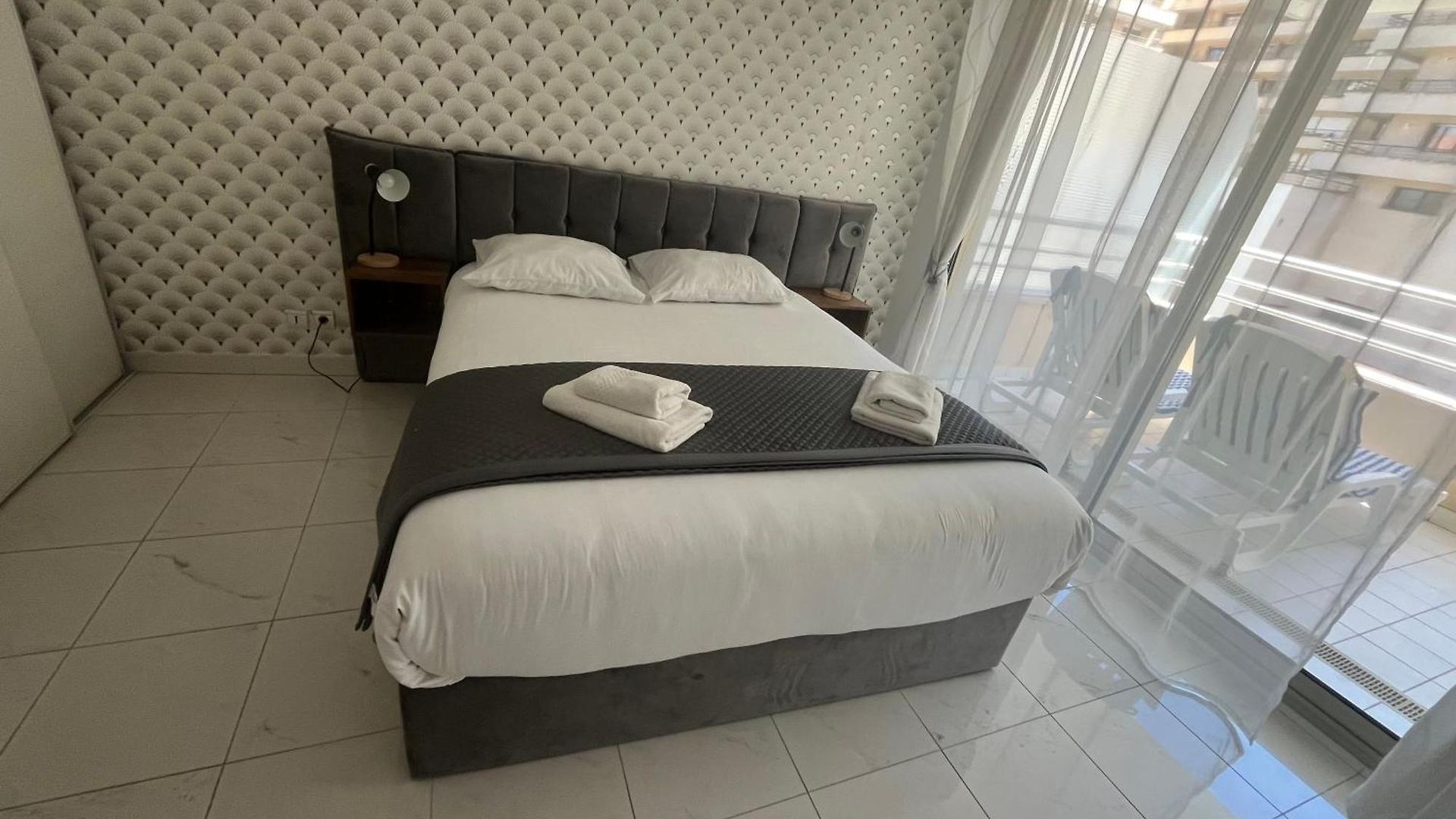 Les Residences Du Palais Le Riviera 2 A Coucher Apartment *