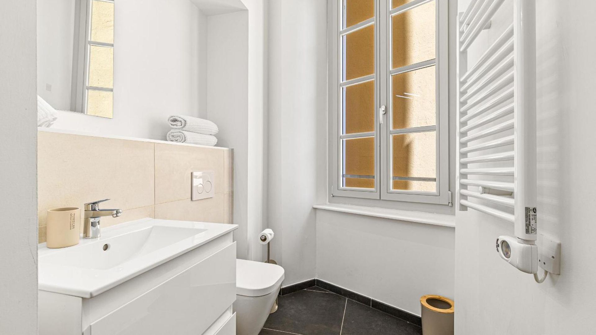 Apartment Charming Center 102 *