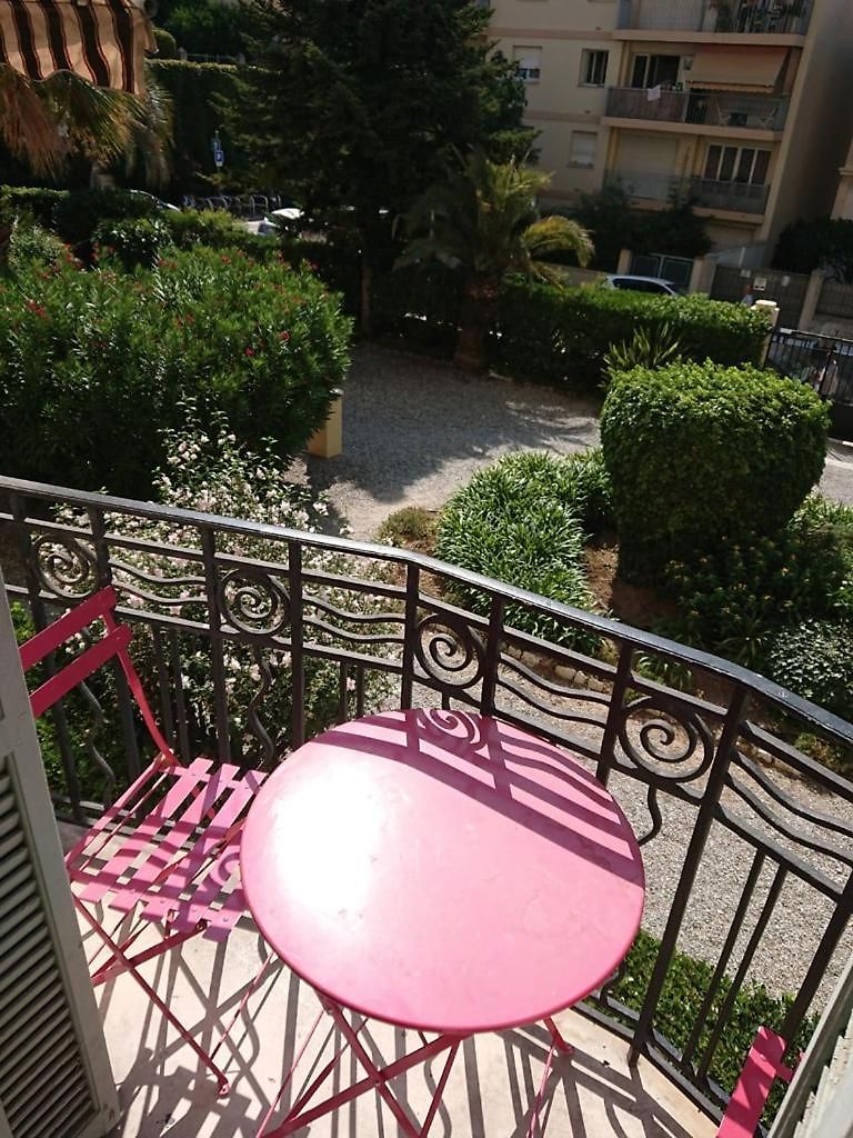 Apartment Au Calme Centre Liberation
