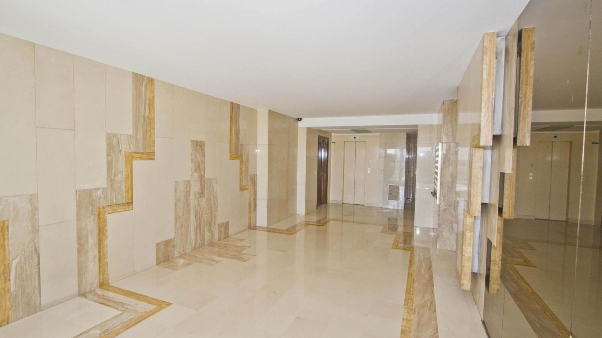 Apartment Sea Front Pearl Promenade France *