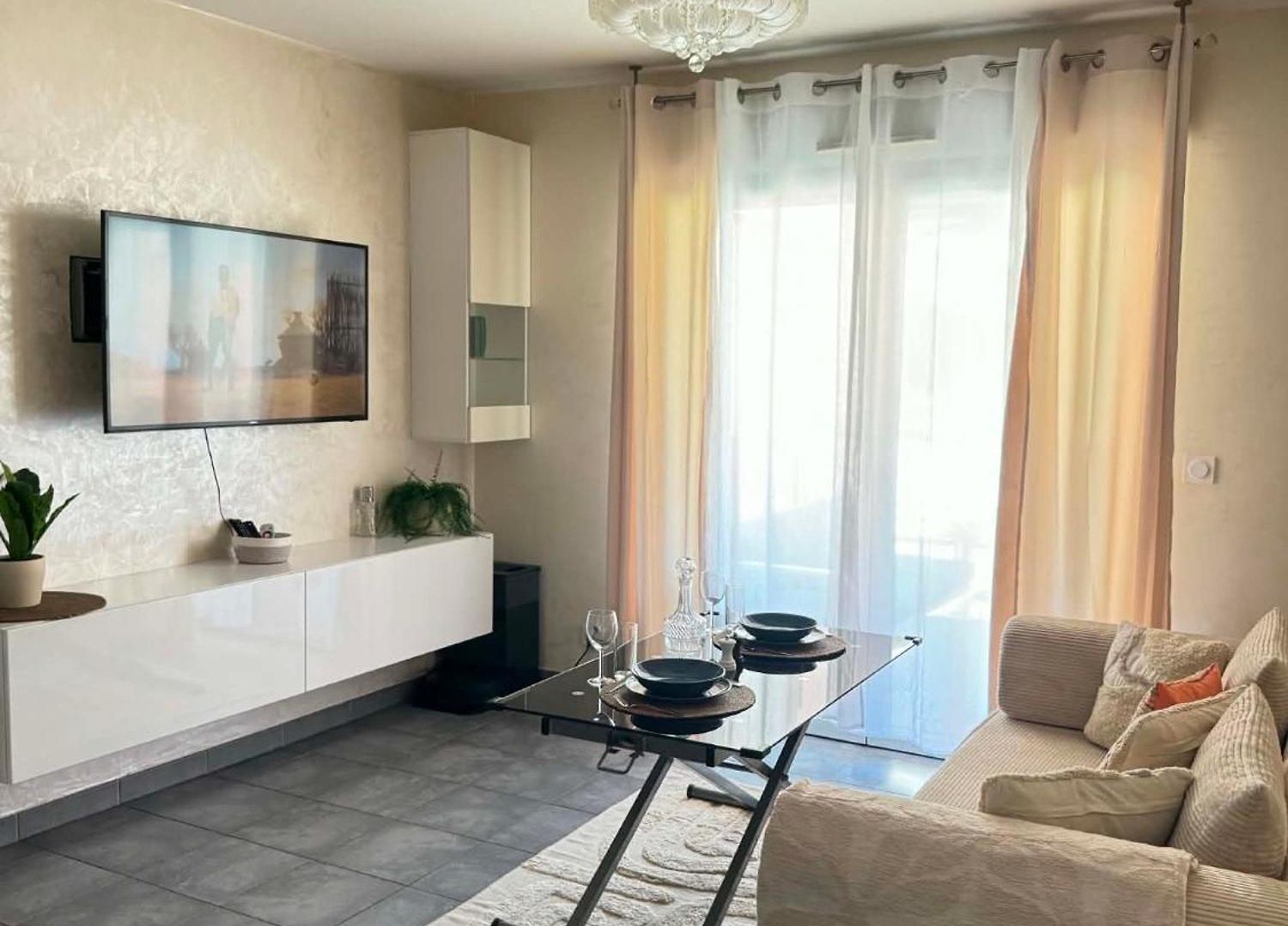Apartment Moderne Avec Terrasse, Parking Et Clim *