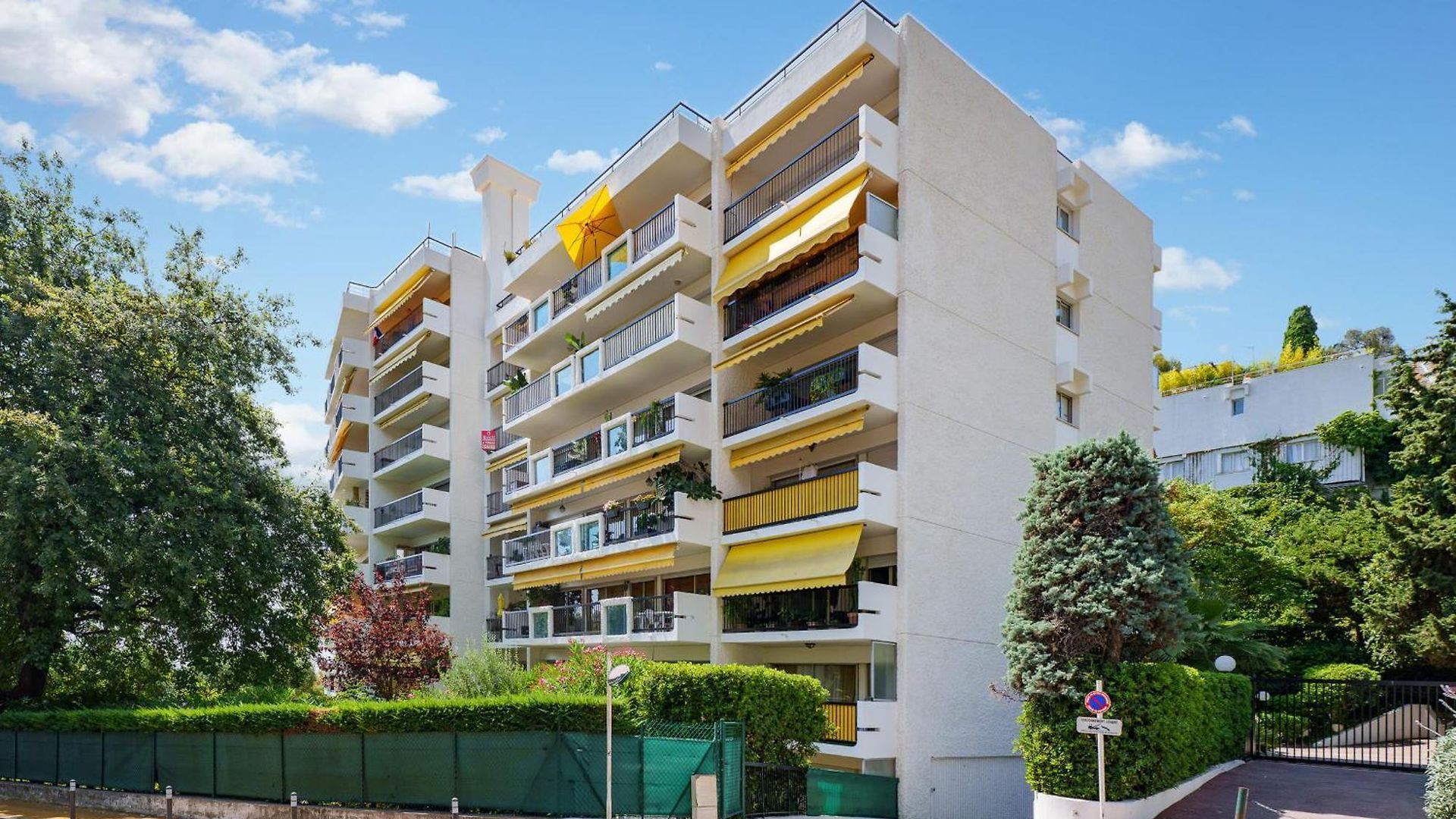 Lanterne Vue Azur - Welkeys Nice
