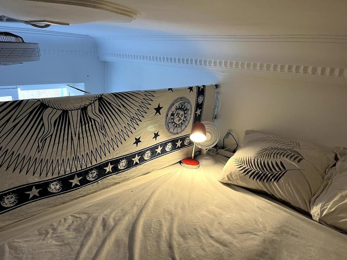 Apartment Sleeps 5 - Budget-friendly Flat - And Cozy Nice