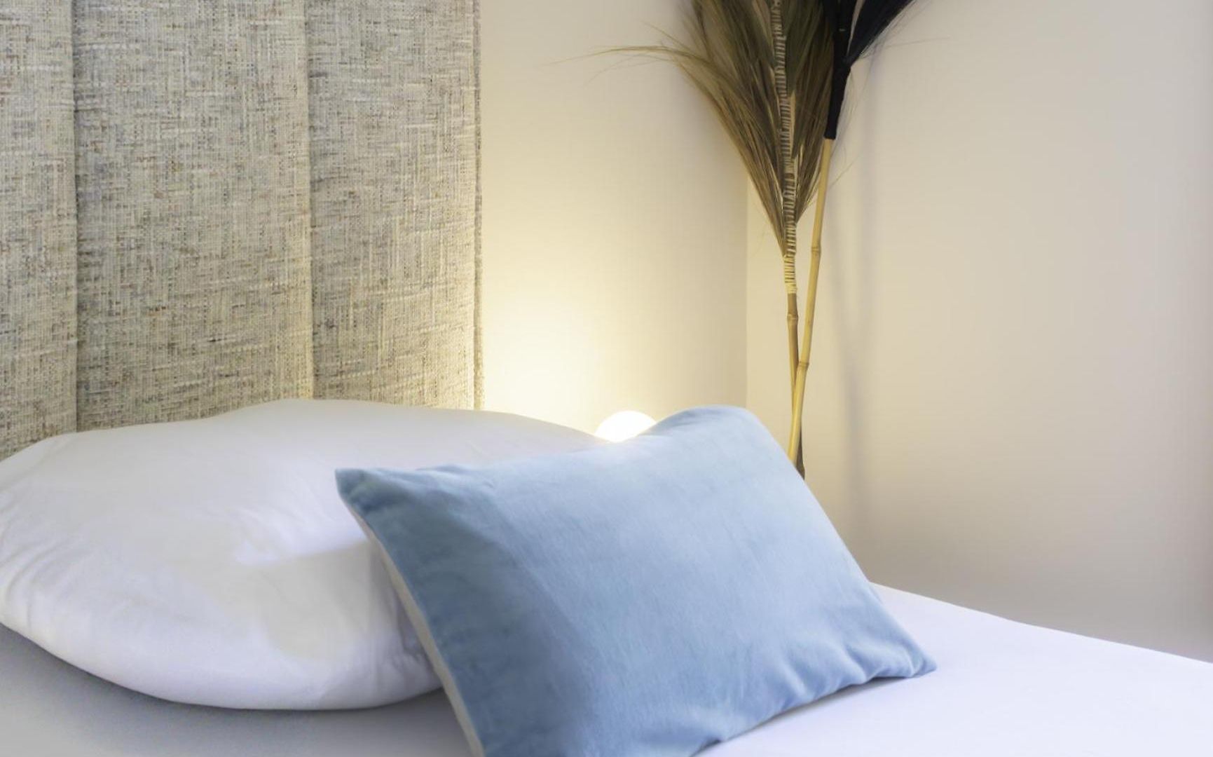#38 Staywizus - 1bdr Place Massena - Near - Ac & Wifi Apartment *