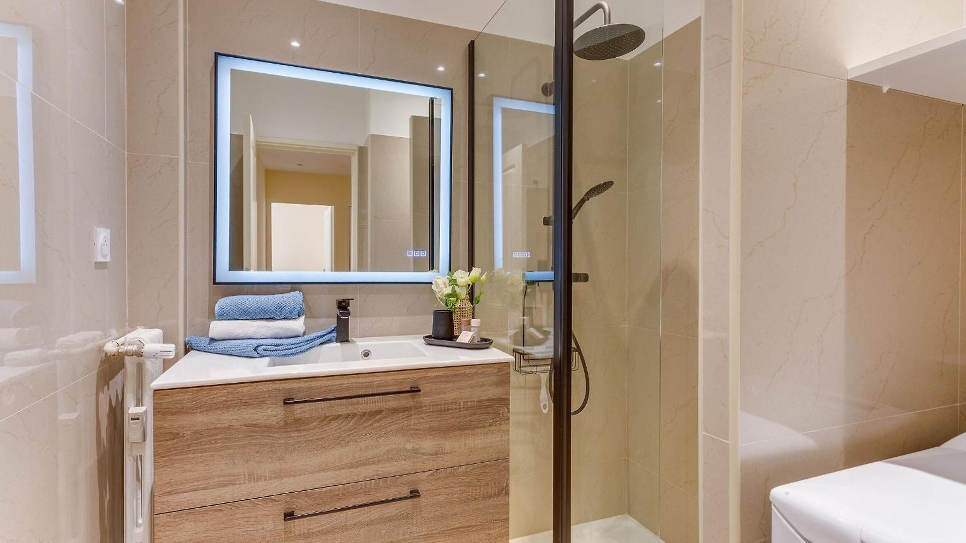 Orangeraie Ap4506 By Riviera Homes Apartment *
