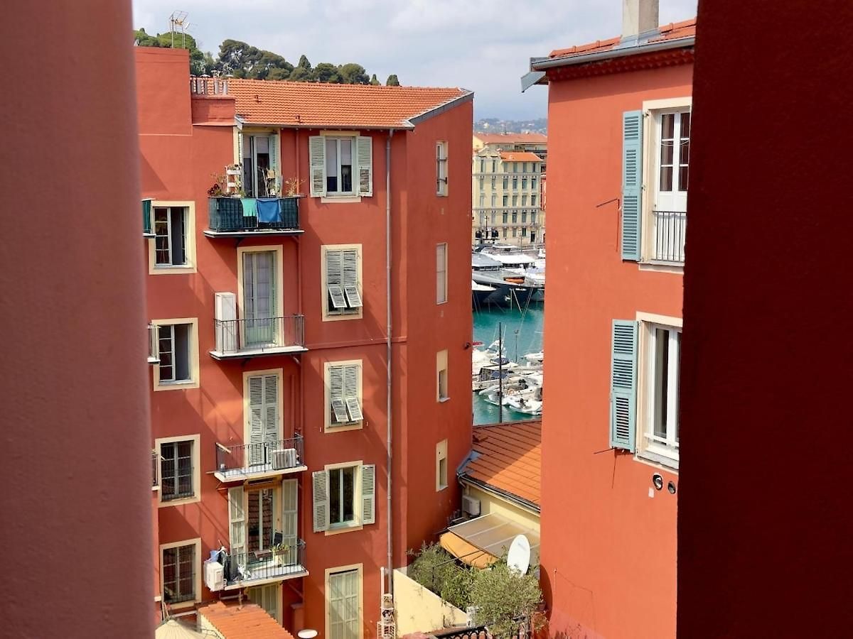 Port Lympia Lovely With Balcony & Ac * Nice