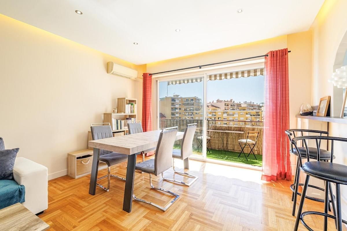Spacieux T3 Avec Balcon Confort Et Convivialite * Nice