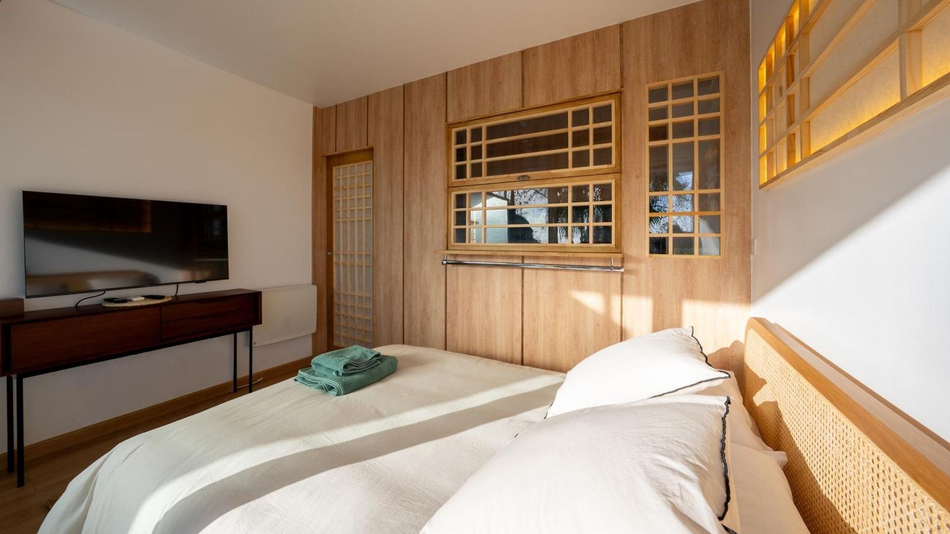 Apartment Moku Lumiere 南仏 木光居 Nice