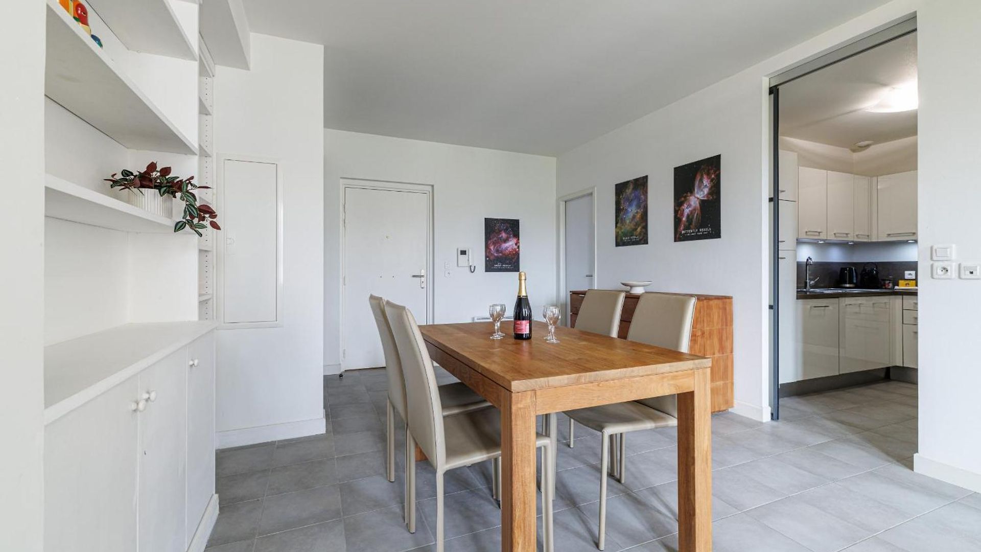 Charming 1 Bdr In The Center * Nice