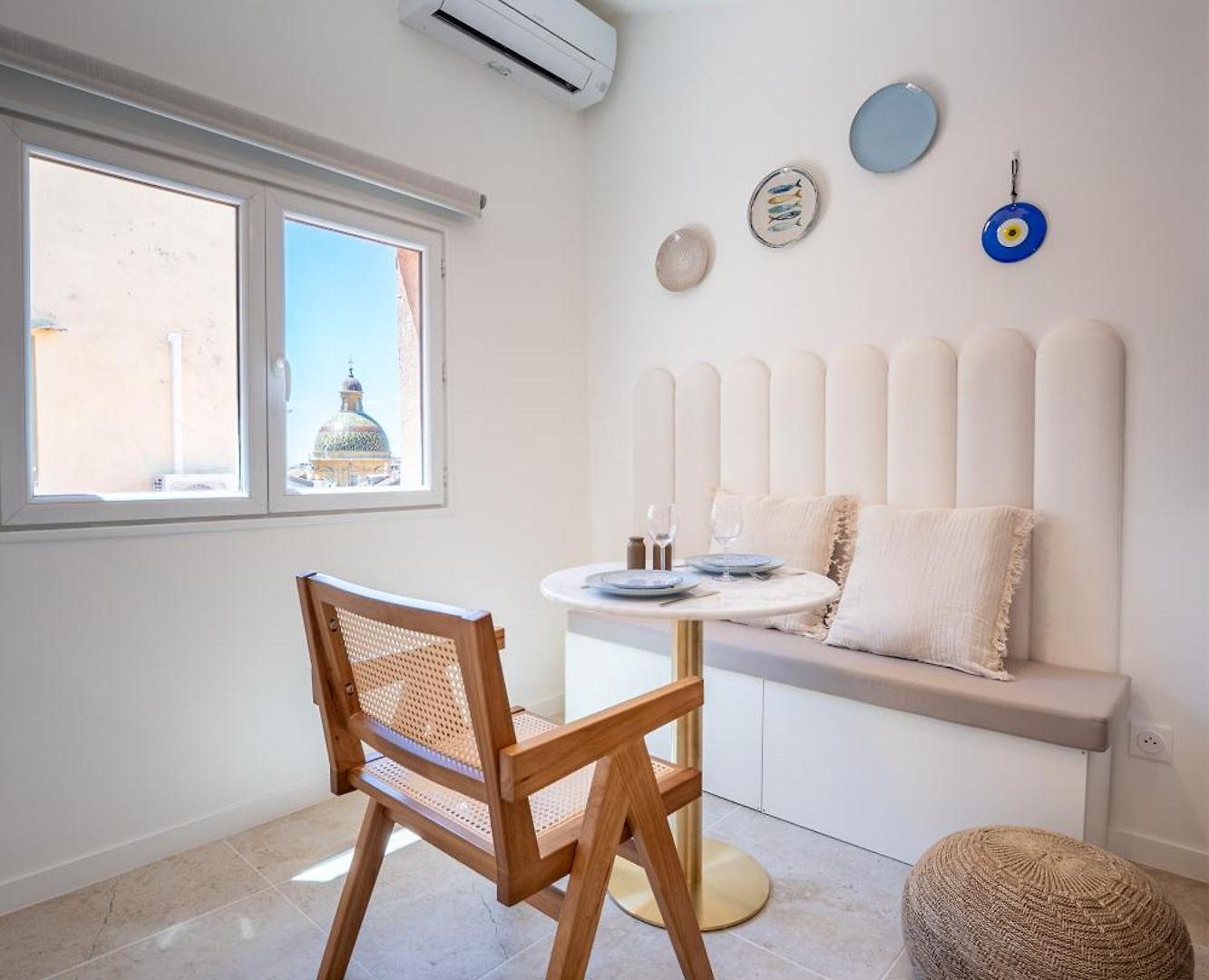 Mediterranean Getaway Old Apartment