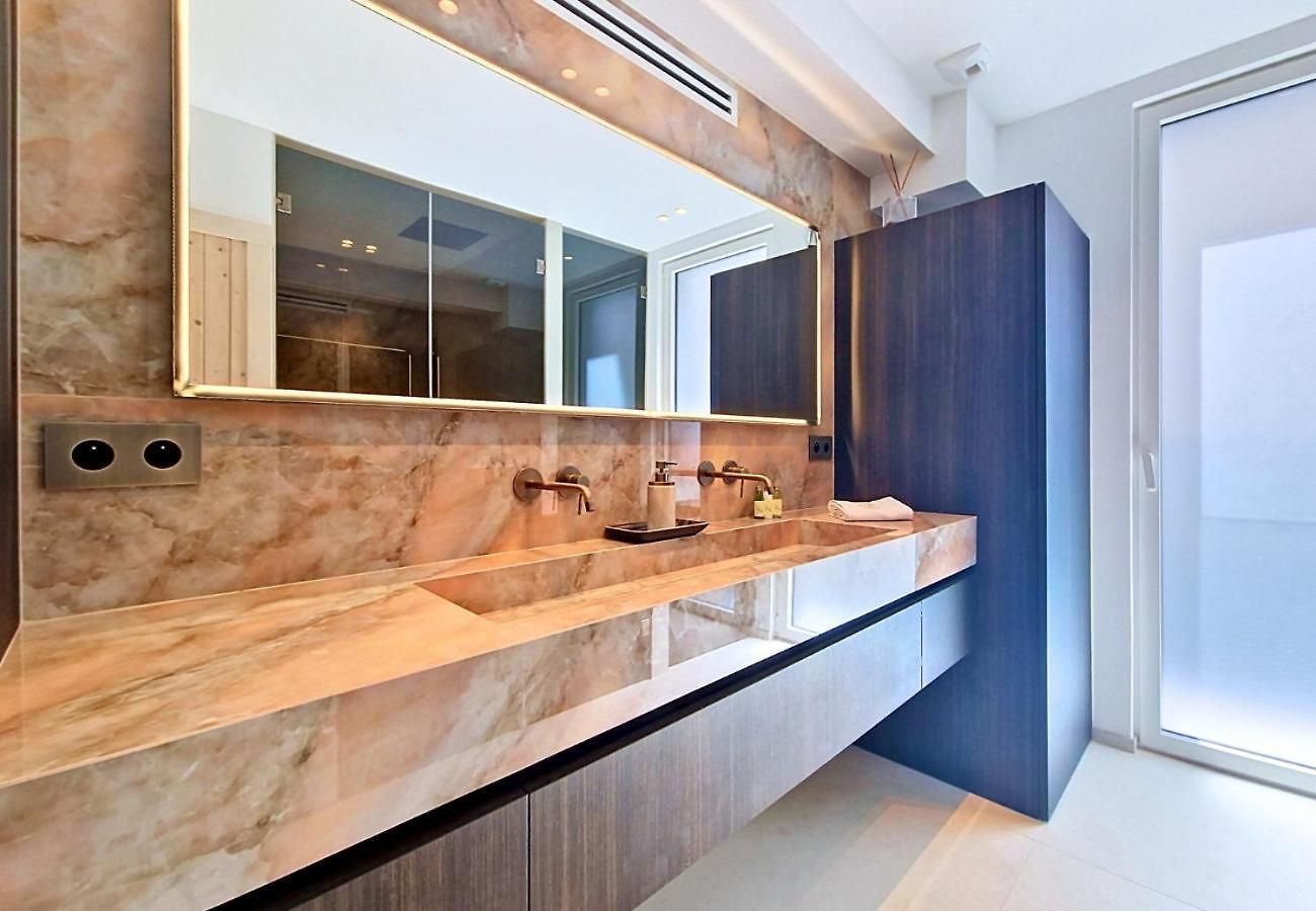 Apartment Nestor&jeeves - Julianna Rooftop - Jacuzzi - Sauna Nice