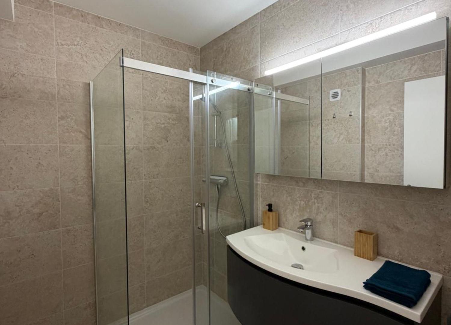 Apartment Familial T3 Terrasse, Clim & Parking Gratuit