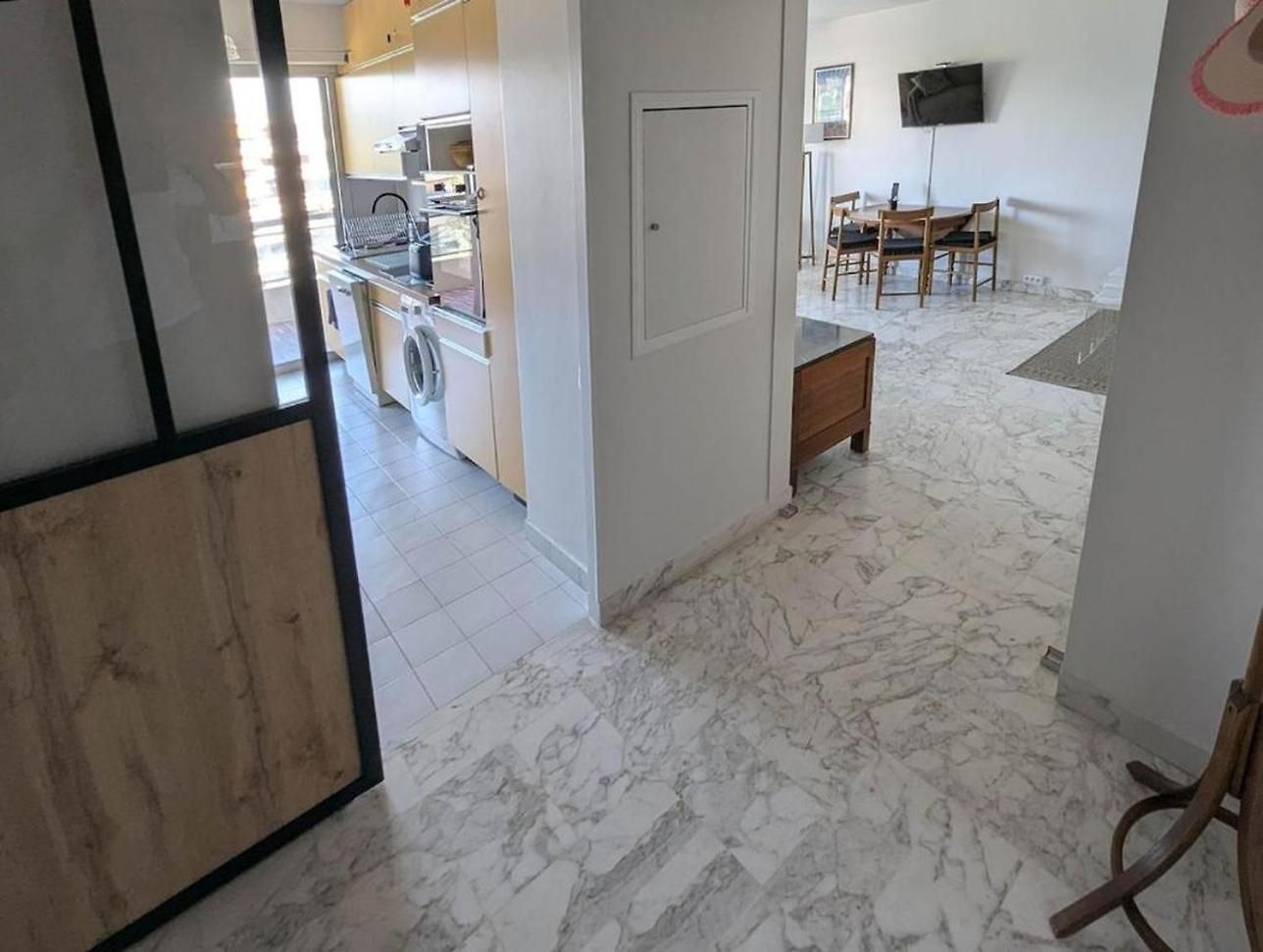 Large Terrace, Sea View, Pool, Floor, 1bedroom, Air-conditioned, Parking Apartment *