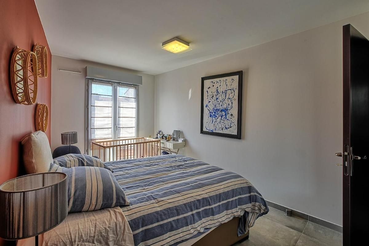 Apartment Lovely 4-bedroom Family In *