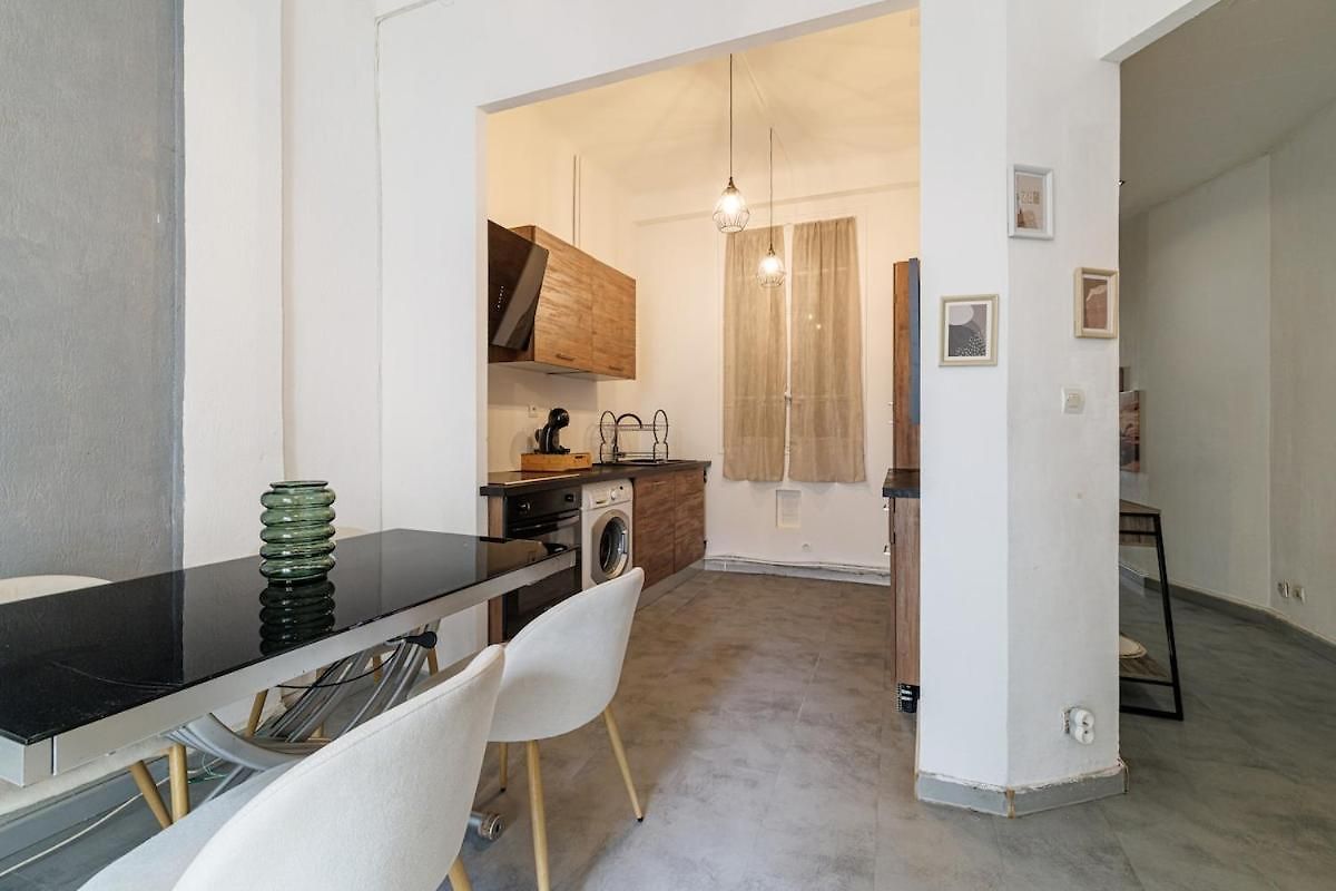 T2 Avec Balcon Apartment *