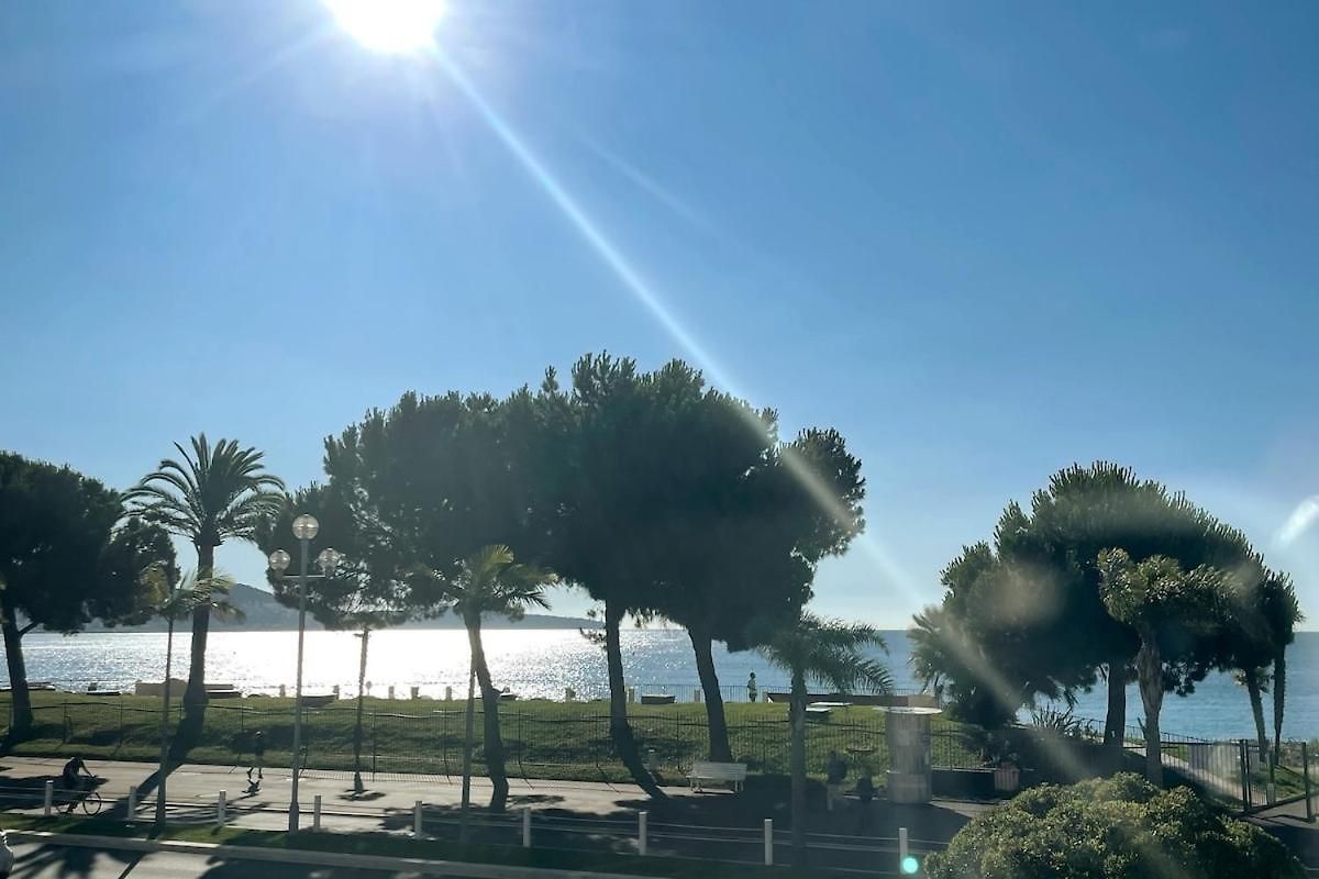 Promenade Sea View 2 Bedrooms, Ac, Wifi