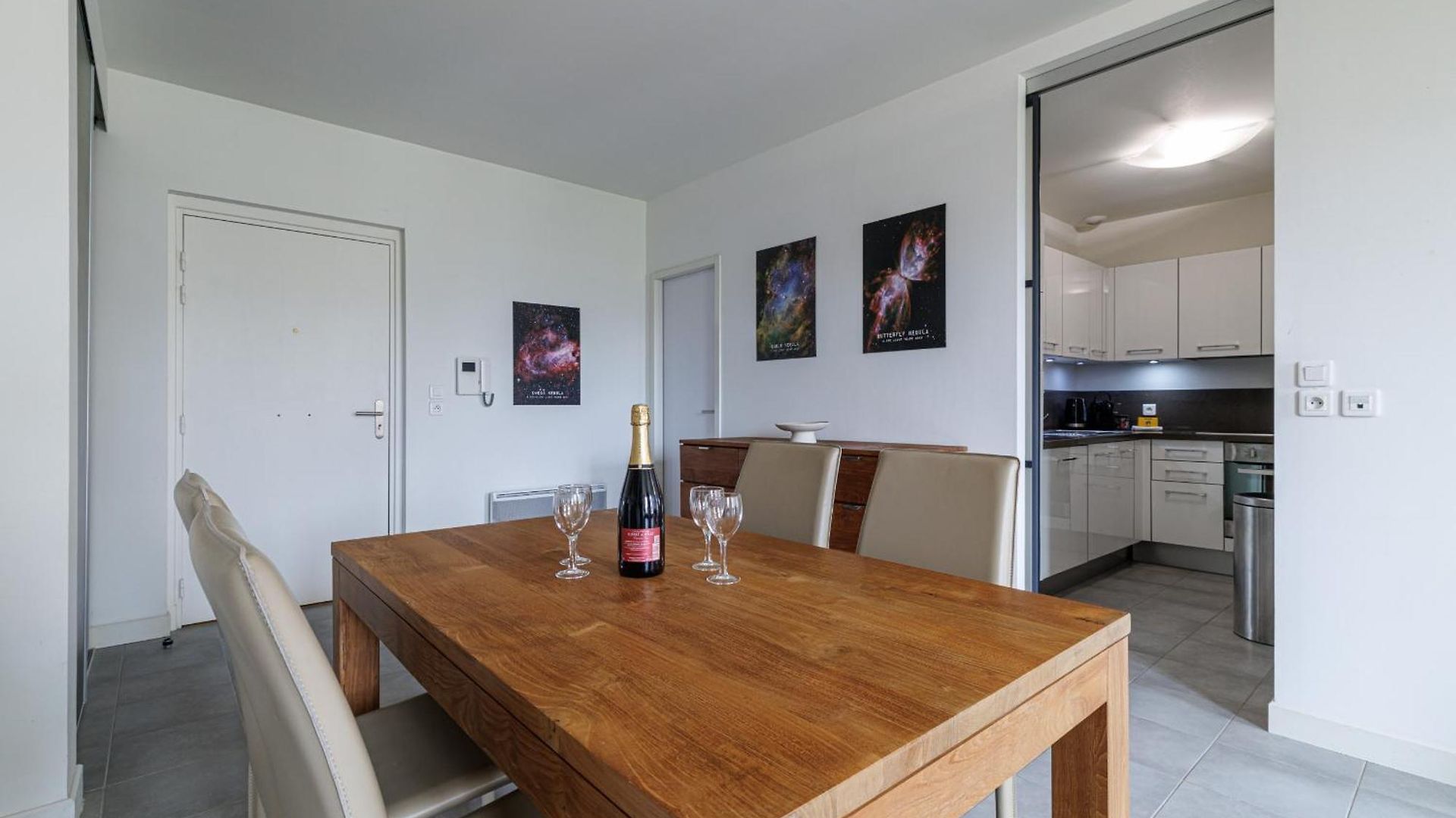 Charming 1 Bdr In The Center Nice